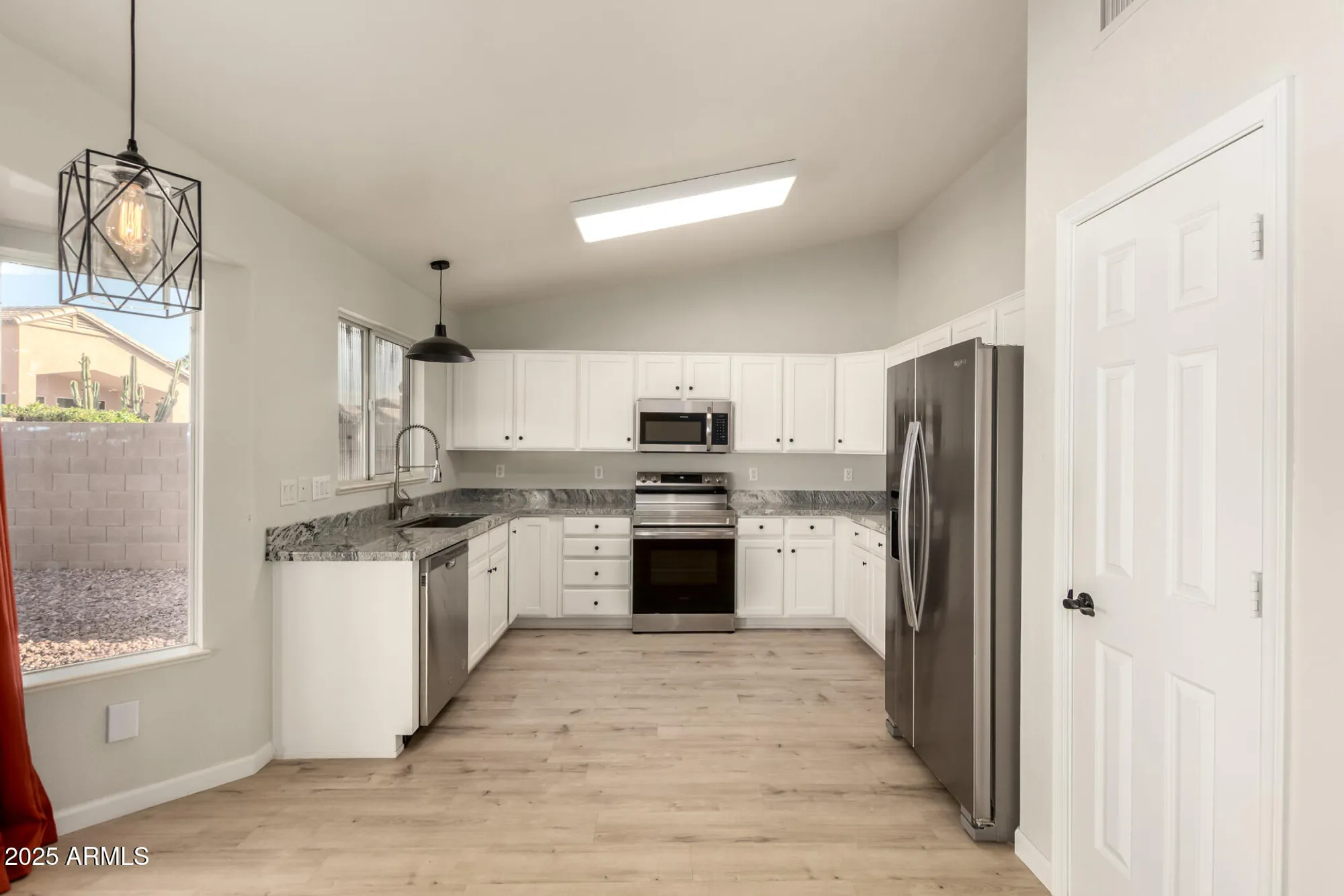 Property Slideshow image 11 of 39 | 20037 n 110th ln, Sun City, AZ, 85373