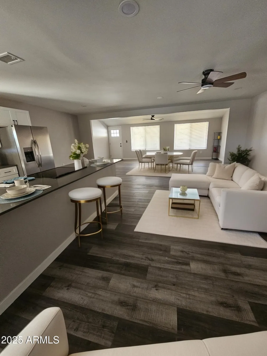 Property Slideshow image 9 of 15 | 10440 w cheryl dr, Sun City, AZ, 85351