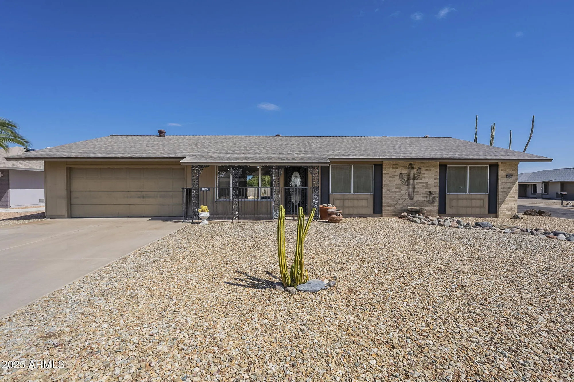 Property Slideshow image 4 of 45 | 19825 n 100th ave, Sun City, AZ, 85373