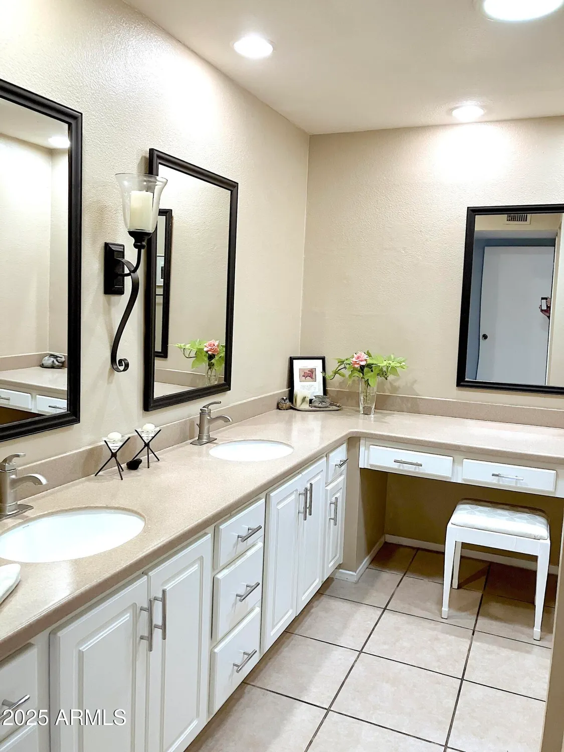 Property Slideshow image 8 of 20 | 26609 s truro dr, Sun Lakes, AZ, 85248