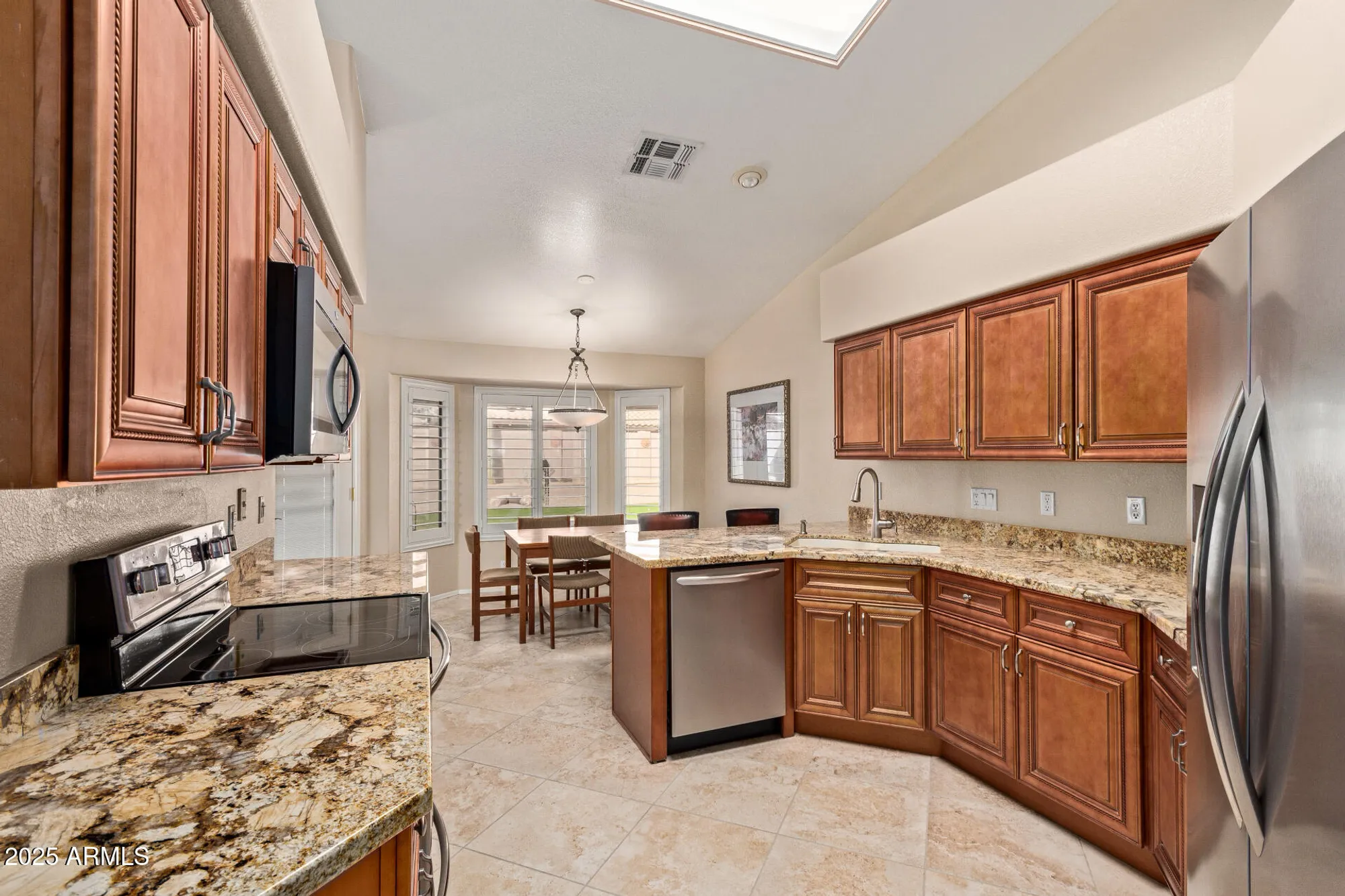 Property Slideshow image 14 of 29 | 8542 w rockwood dr, Peoria, AZ, 85382