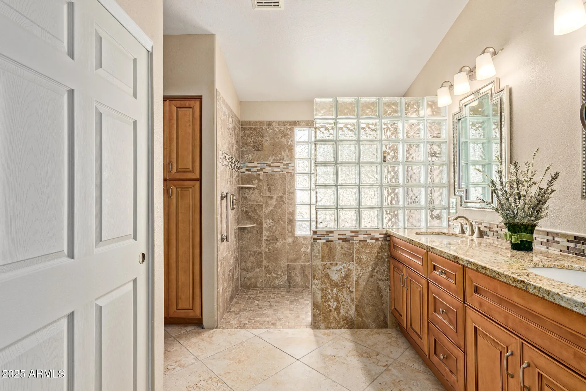 Property Slideshow image 18 of 29 | 8542 w rockwood dr, Peoria, AZ, 85382