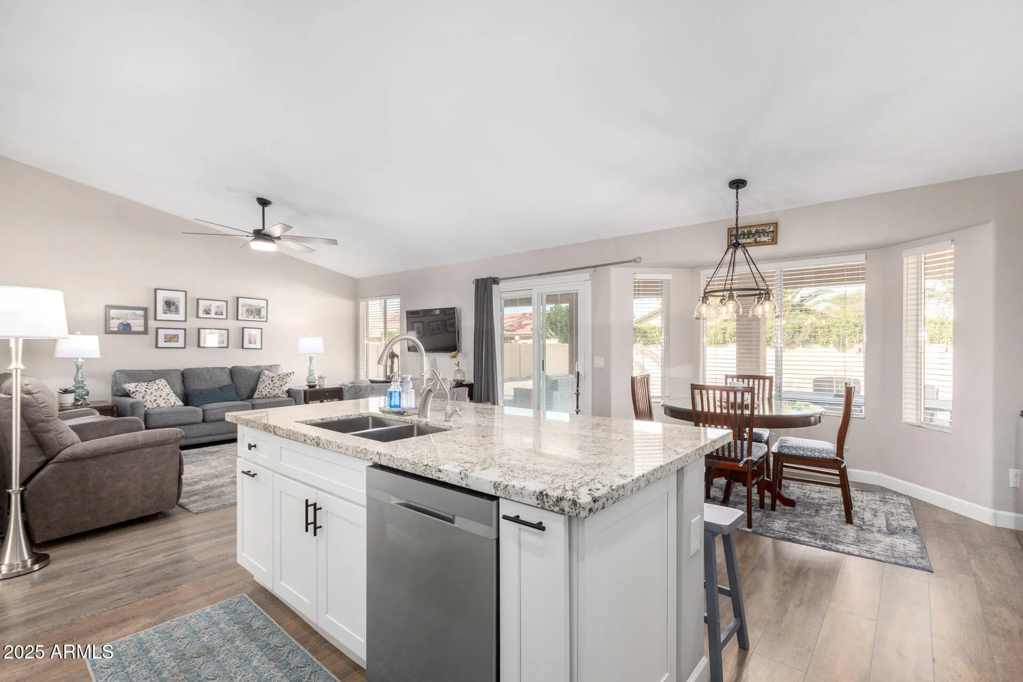 Property Slideshow image 12 of 29 | 10544 e halley dr, Sun Lakes, AZ, 85248