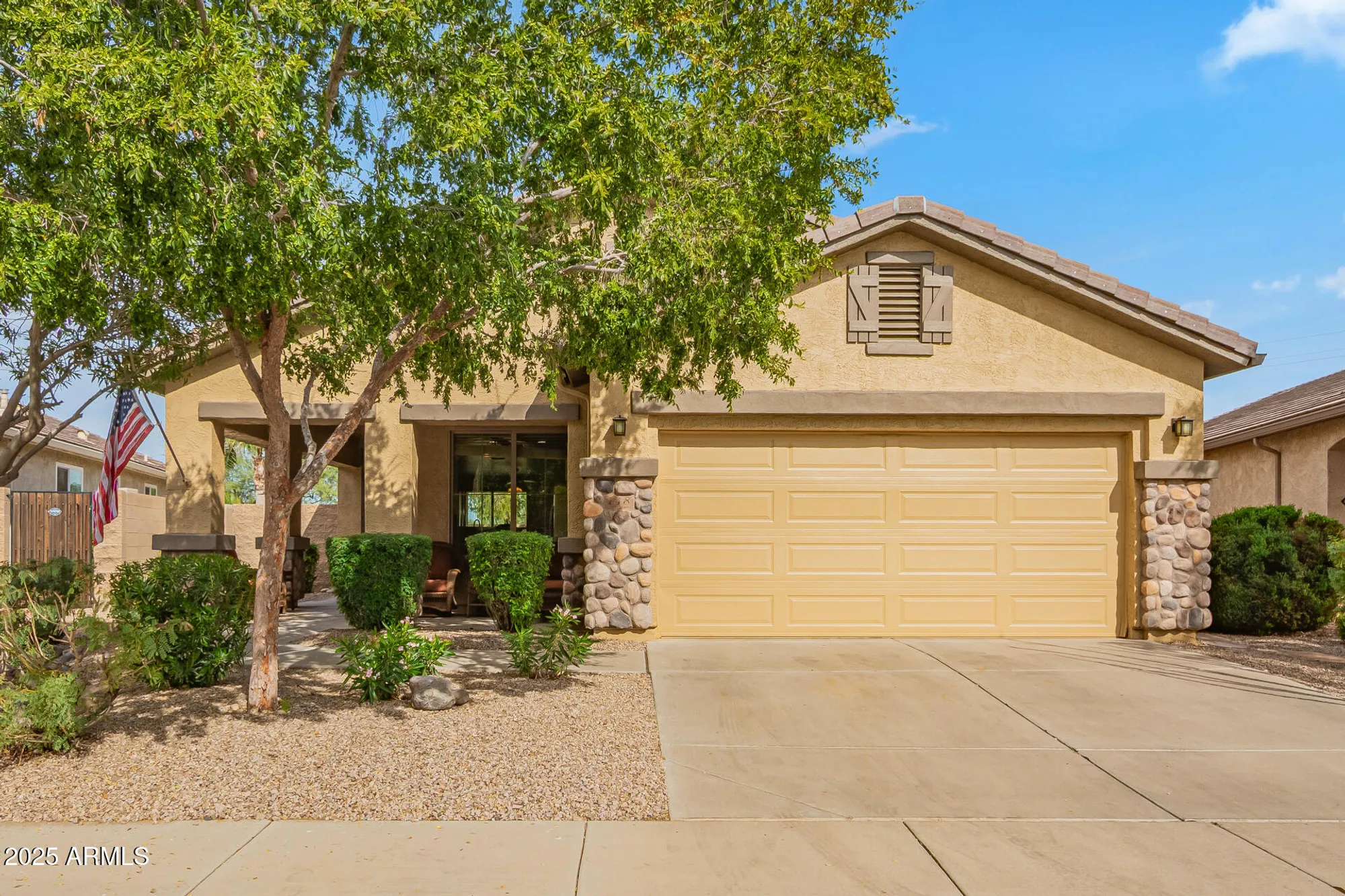 Property Slideshow image 1 of 36 | 148 w latigo cir, San Tan Valley, AZ, 85143