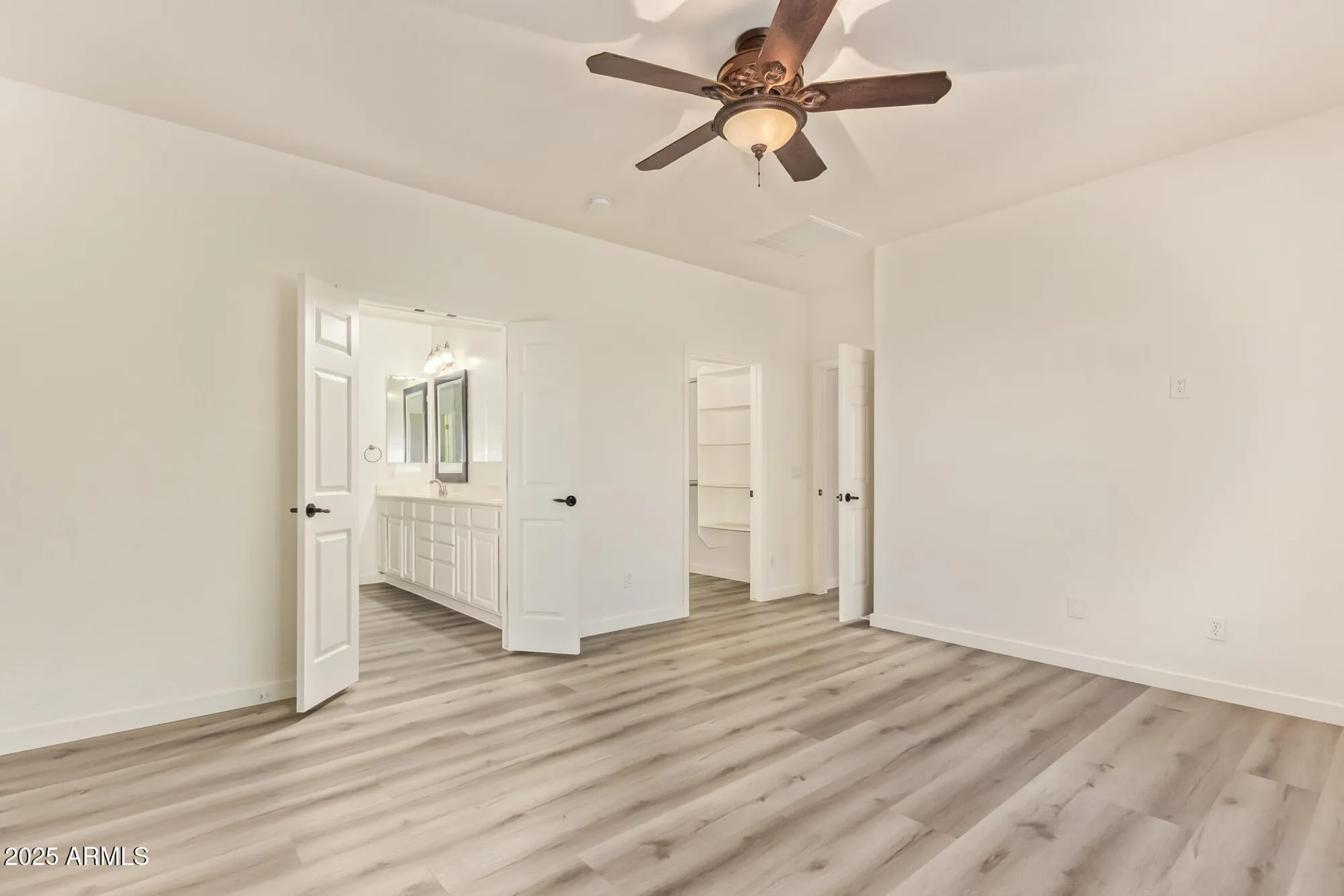 Property Slideshow image 17 of 36 | 148 w latigo cir, San Tan Valley, AZ, 85143