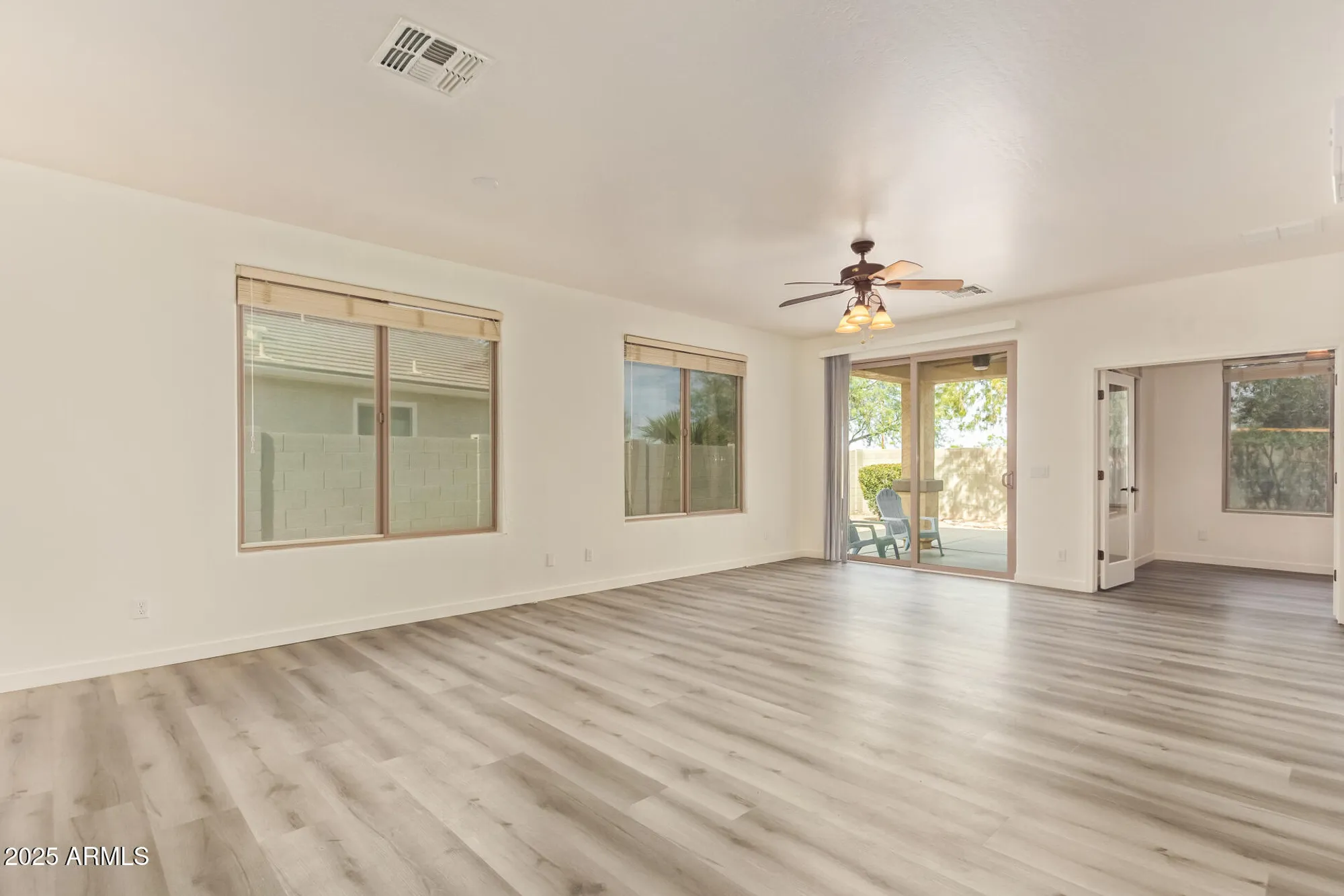 Property Slideshow image 10 of 36 | 148 w latigo cir, San Tan Valley, AZ, 85143