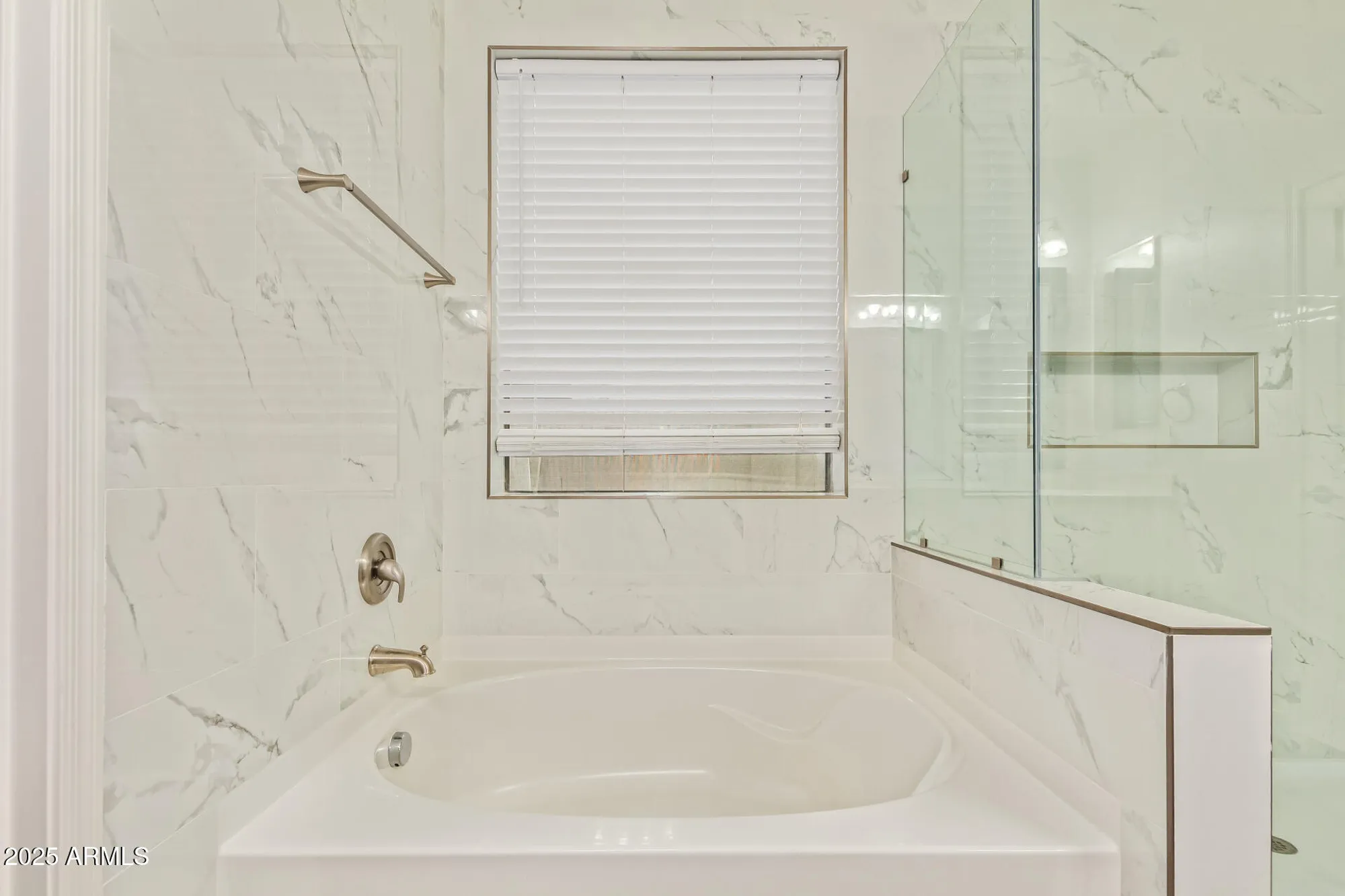 Property Slideshow image 20 of 36 | 148 w latigo cir, San Tan Valley, AZ, 85143