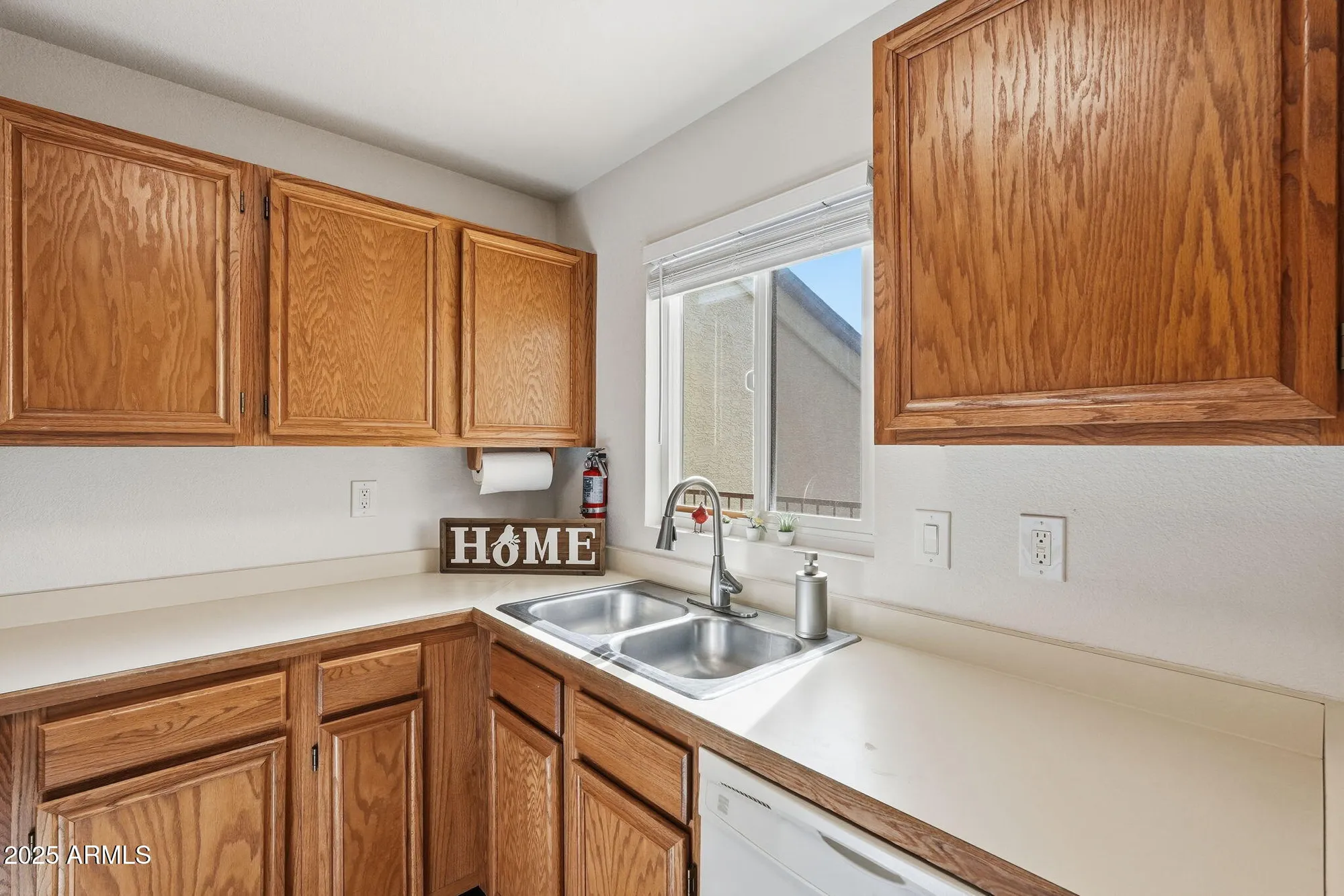 Property Slideshow image 7 of 24 | 5518 e lindstrom ln 3012, Mesa, AZ, 85215