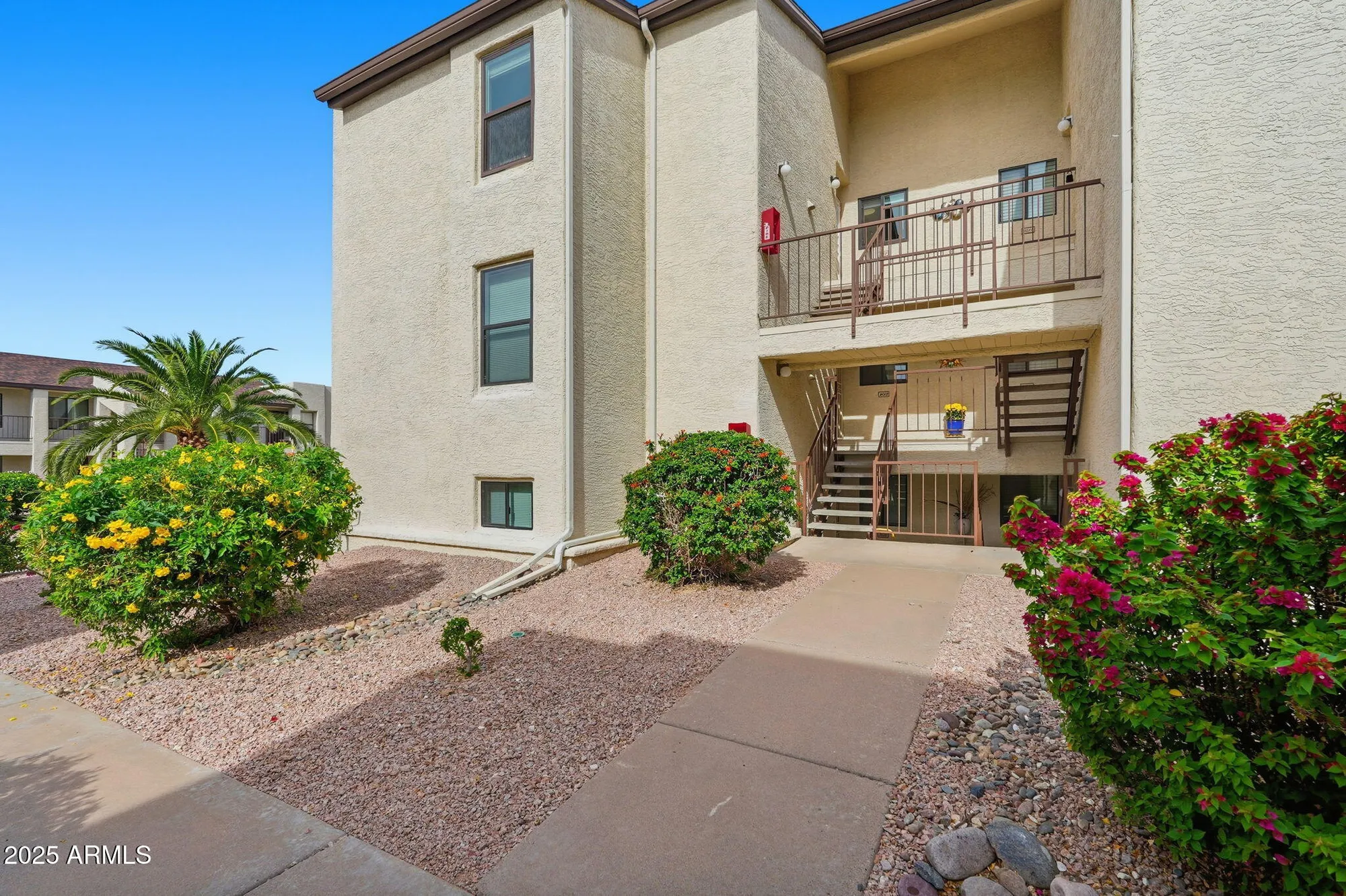 Property Slideshow image 3 of 24 | 5518 e lindstrom ln 3012, Mesa, AZ, 85215