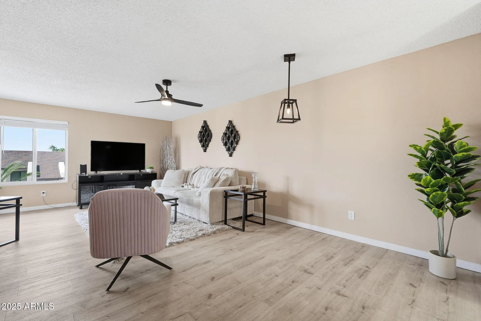 Property Slideshow image 11 of 24 | 5518 e lindstrom ln 3012, Mesa, AZ, 85215