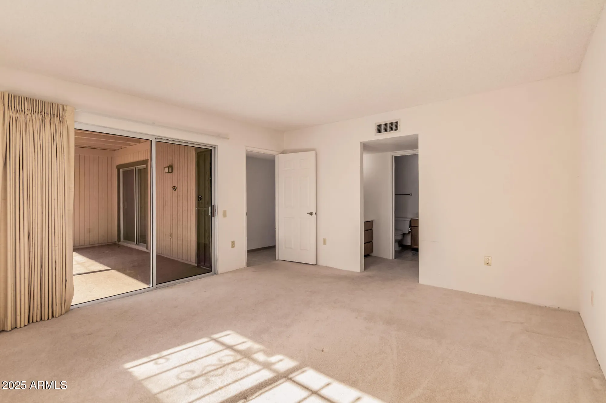 Property Slideshow image 15 of 25 | 1409 w calle mendoza, Green Valley, AZ, 85622