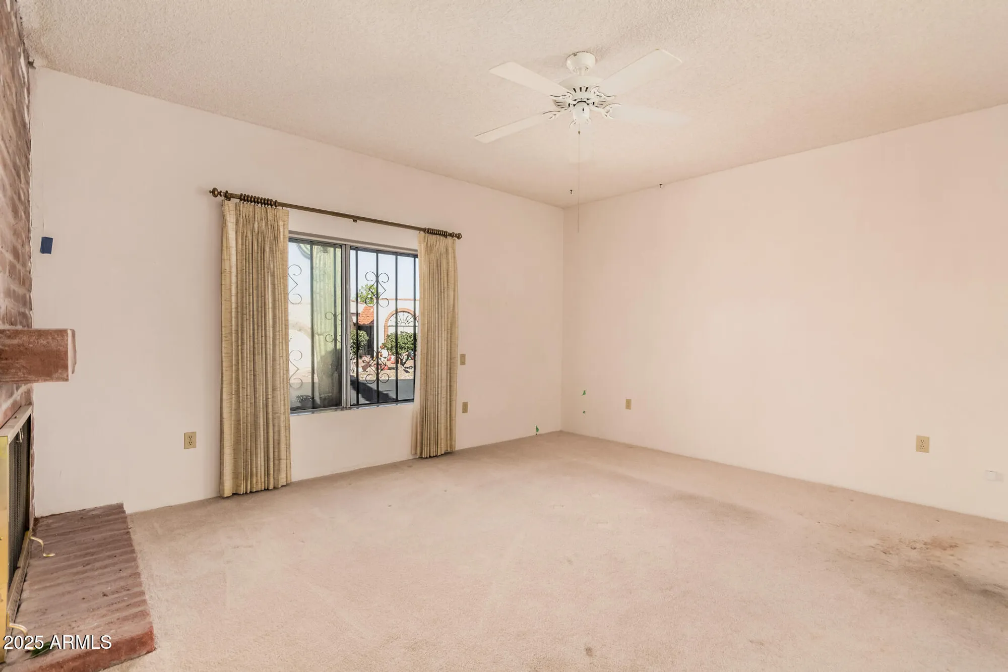 Property Slideshow image 6 of 25 | 1409 w calle mendoza, Green Valley, AZ, 85622
