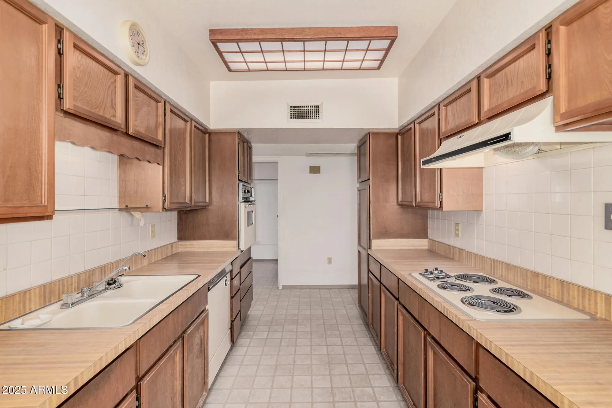 Property Slideshow image 9 of 25 | 1409 w calle mendoza, Green Valley, AZ, 85622