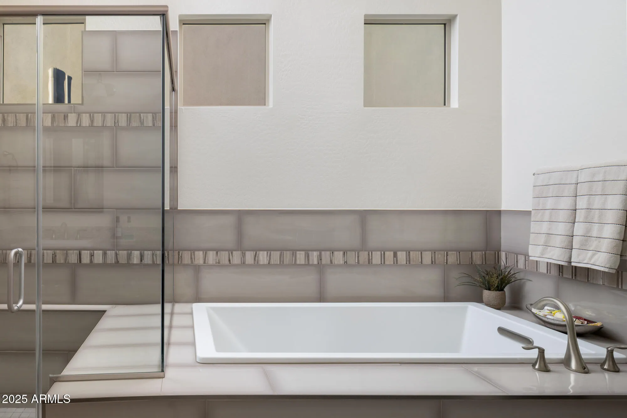 Property Slideshow image 20 of 41 | 29565 n sorrento dr, Peoria, AZ, 85383