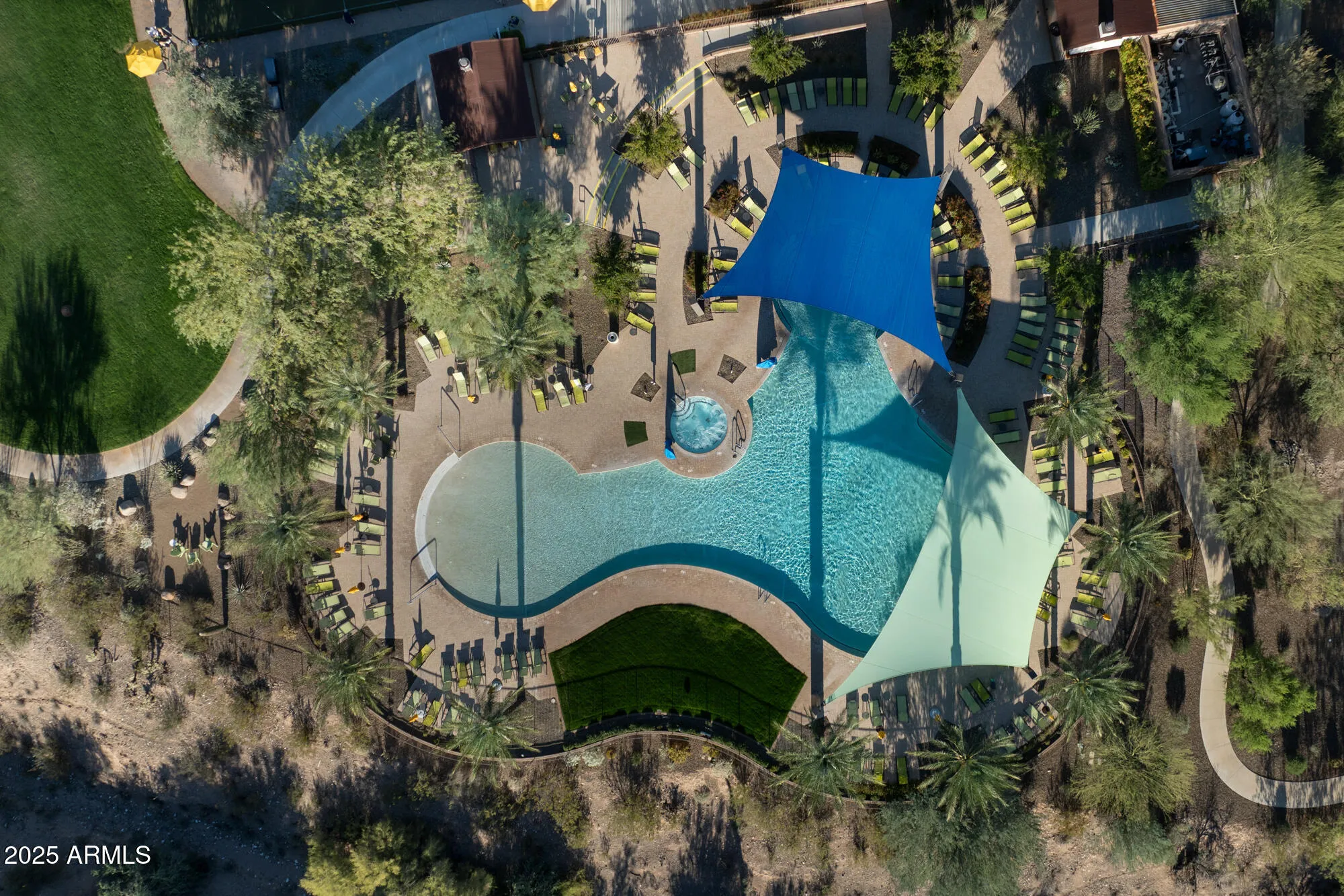 Property Slideshow image 33 of 41 | 29565 n sorrento dr, Peoria, AZ, 85383