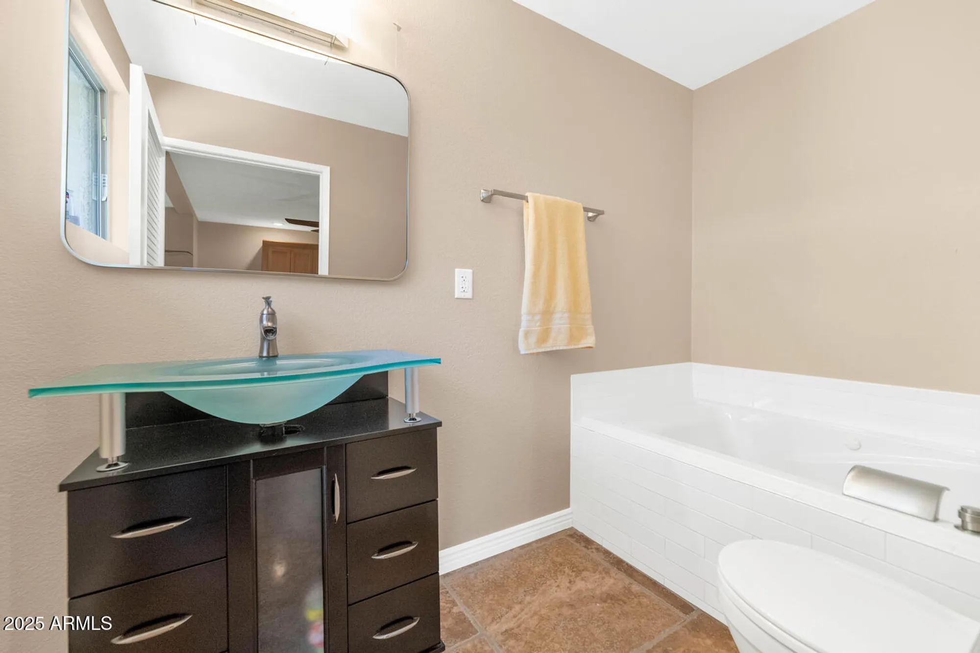 Property Slideshow image 31 of 39 | 9969 w cameo dr, Sun City, AZ, 85351
