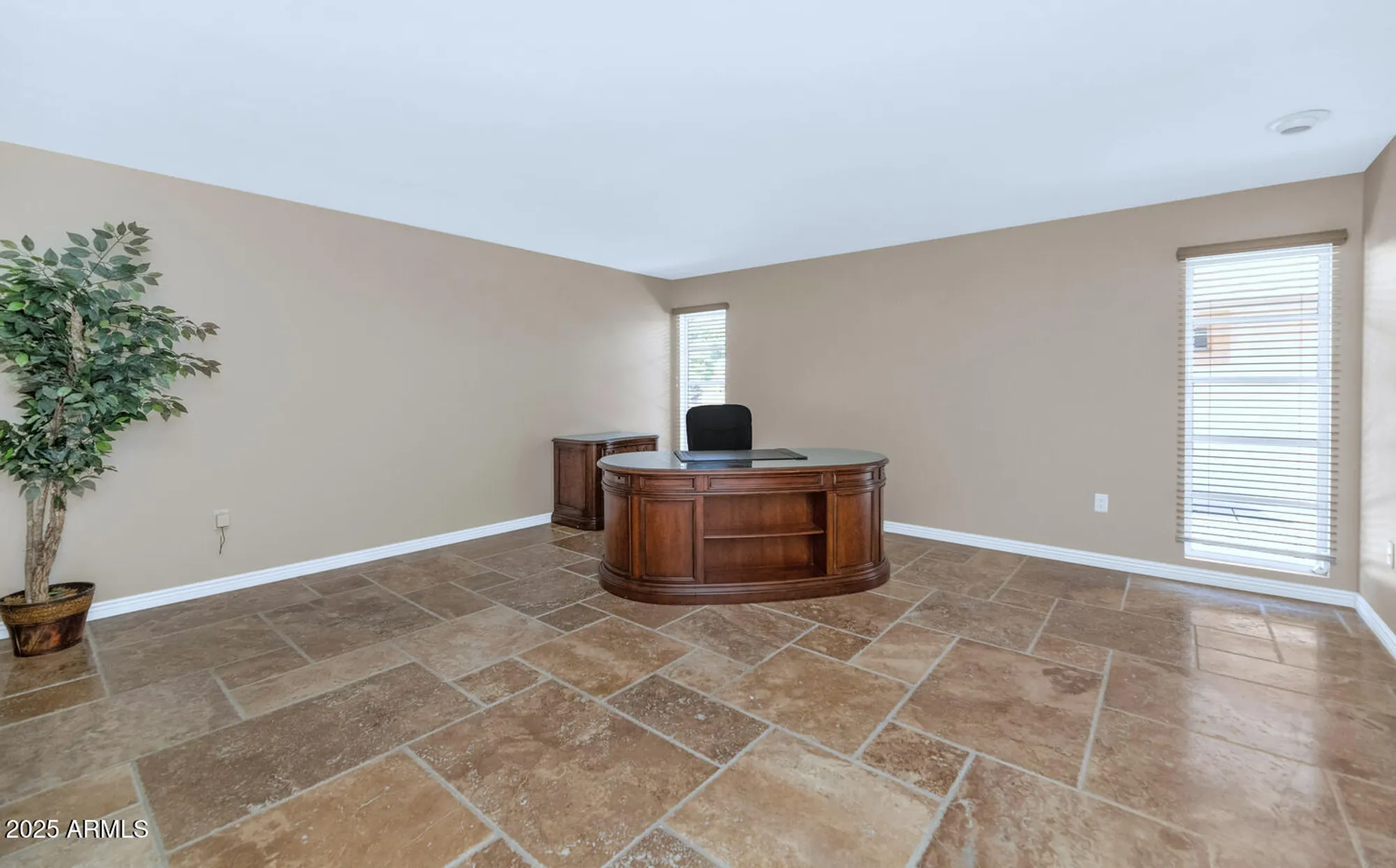 Property Slideshow image 22 of 39 | 9969 w cameo dr, Sun City, AZ, 85351