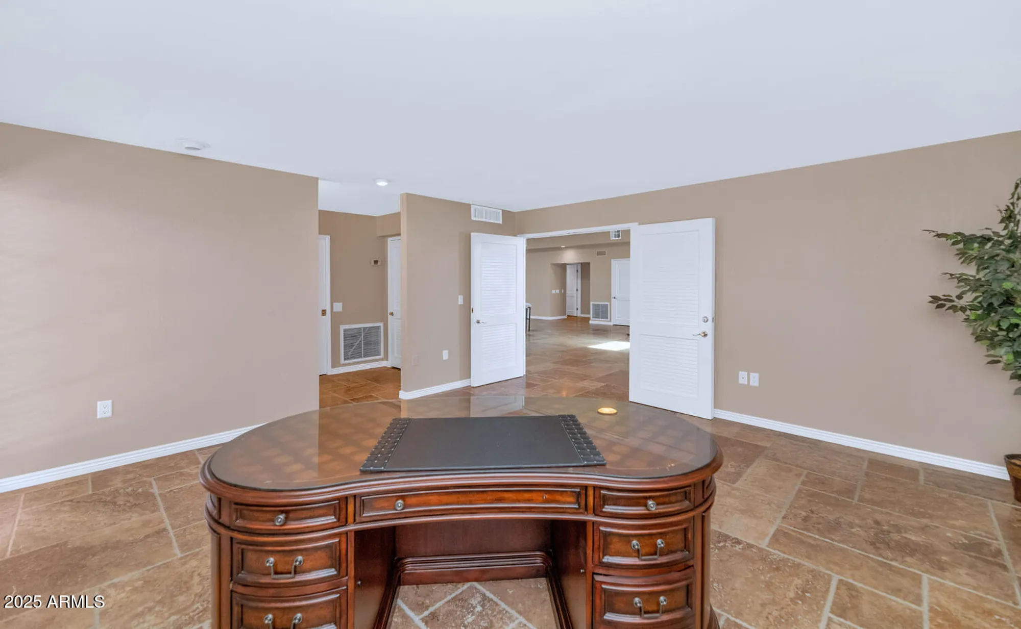 Property Slideshow image 23 of 39 | 9969 w cameo dr, Sun City, AZ, 85351