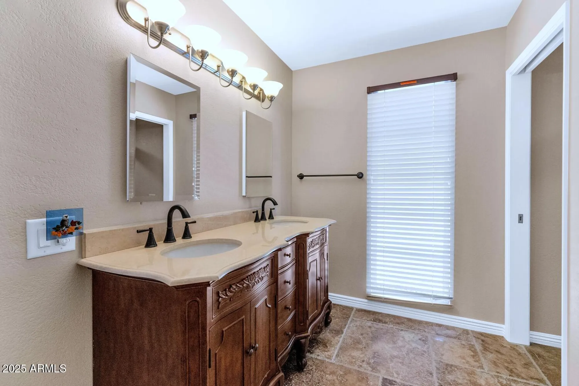 Property Slideshow image 24 of 39 | 9969 w cameo dr, Sun City, AZ, 85351
