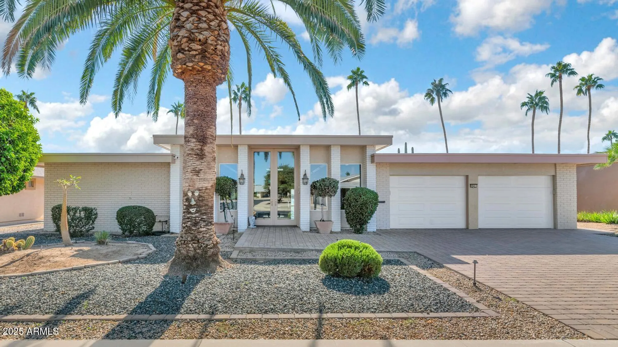 Property Slideshow image 5 of 39 | 9969 w cameo dr, Sun City, AZ, 85351