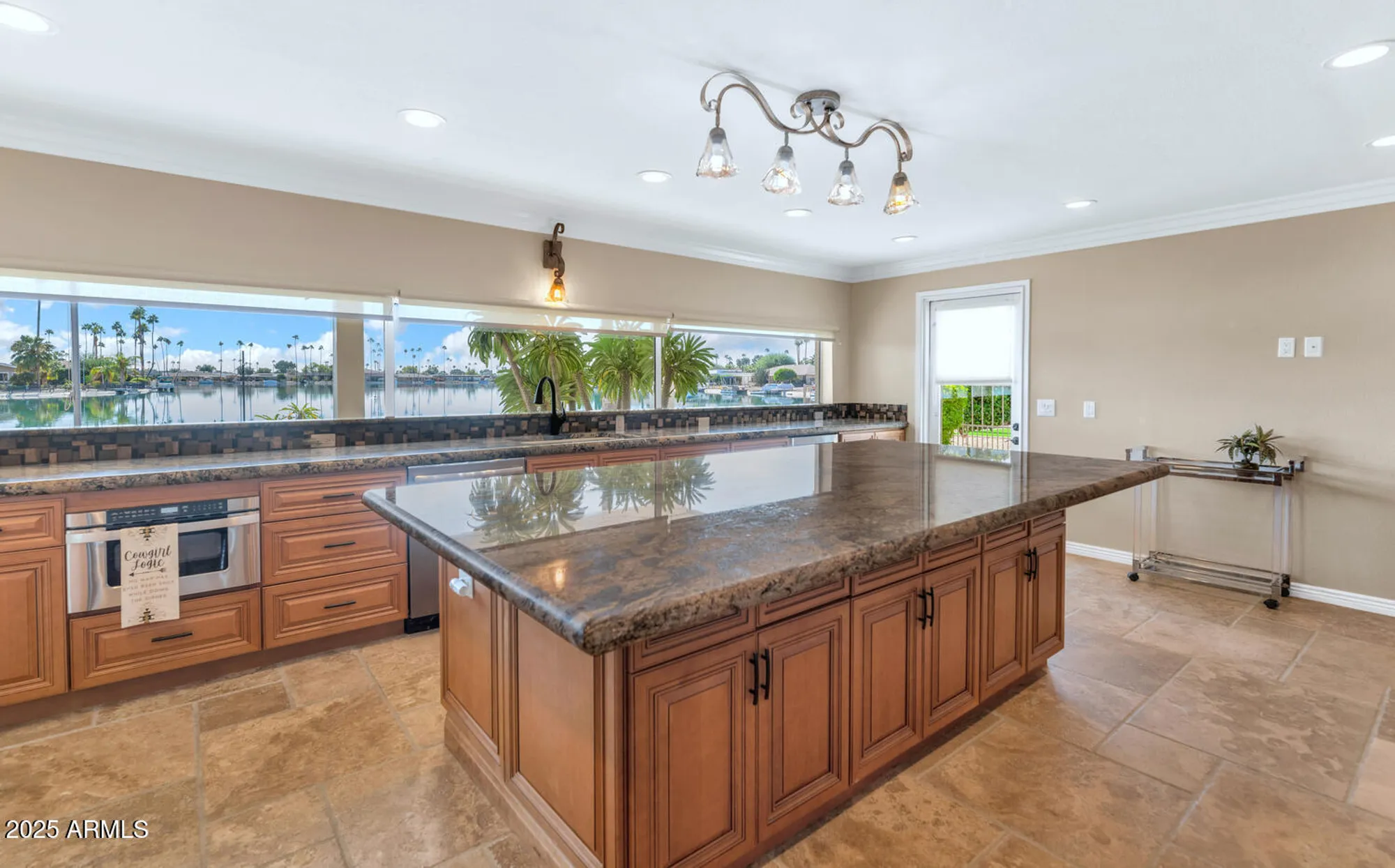 Property Slideshow image 13 of 39 | 9969 w cameo dr, Sun City, AZ, 85351