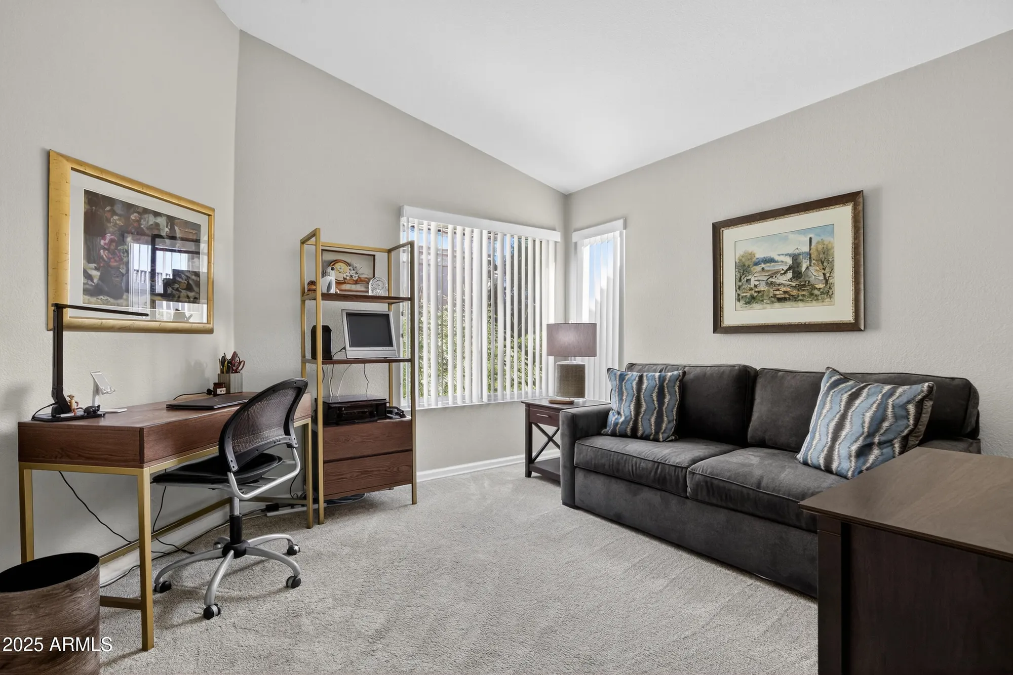 Property Slideshow image 11 of 15 | 19426 n 85th dr, Peoria, AZ, 85382