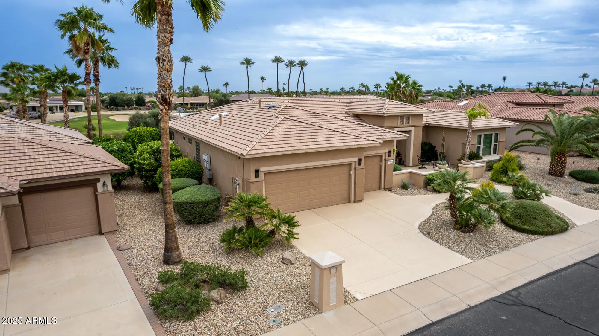 Property Slideshow image 43 of 48 | 17121 w whitmore hall ln, Surprise, AZ, 85387