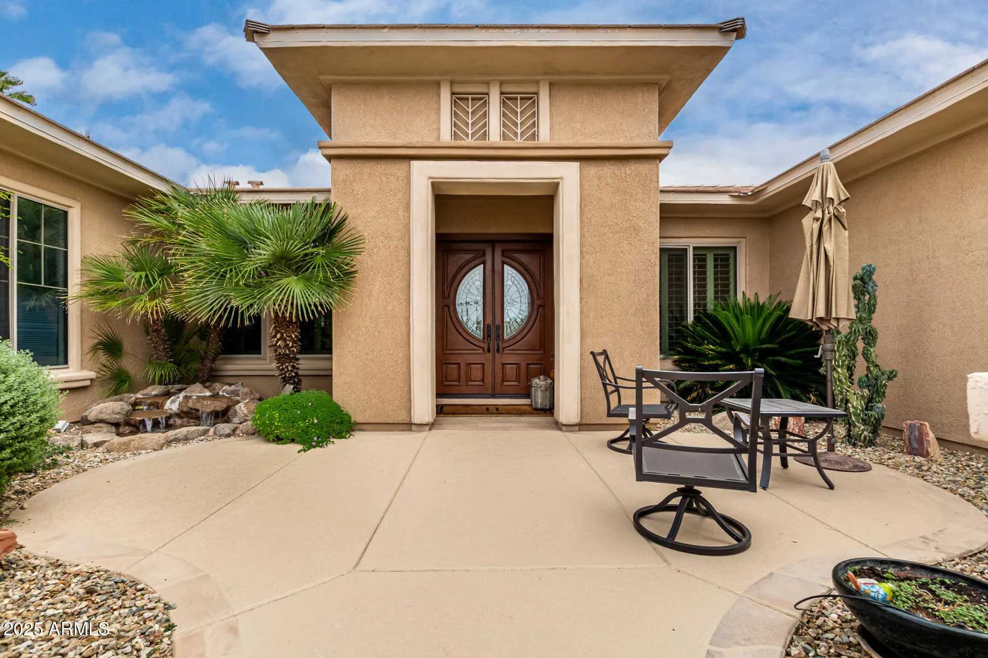 Property Slideshow image 5 of 48 | 17121 w whitmore hall ln, Surprise, AZ, 85387