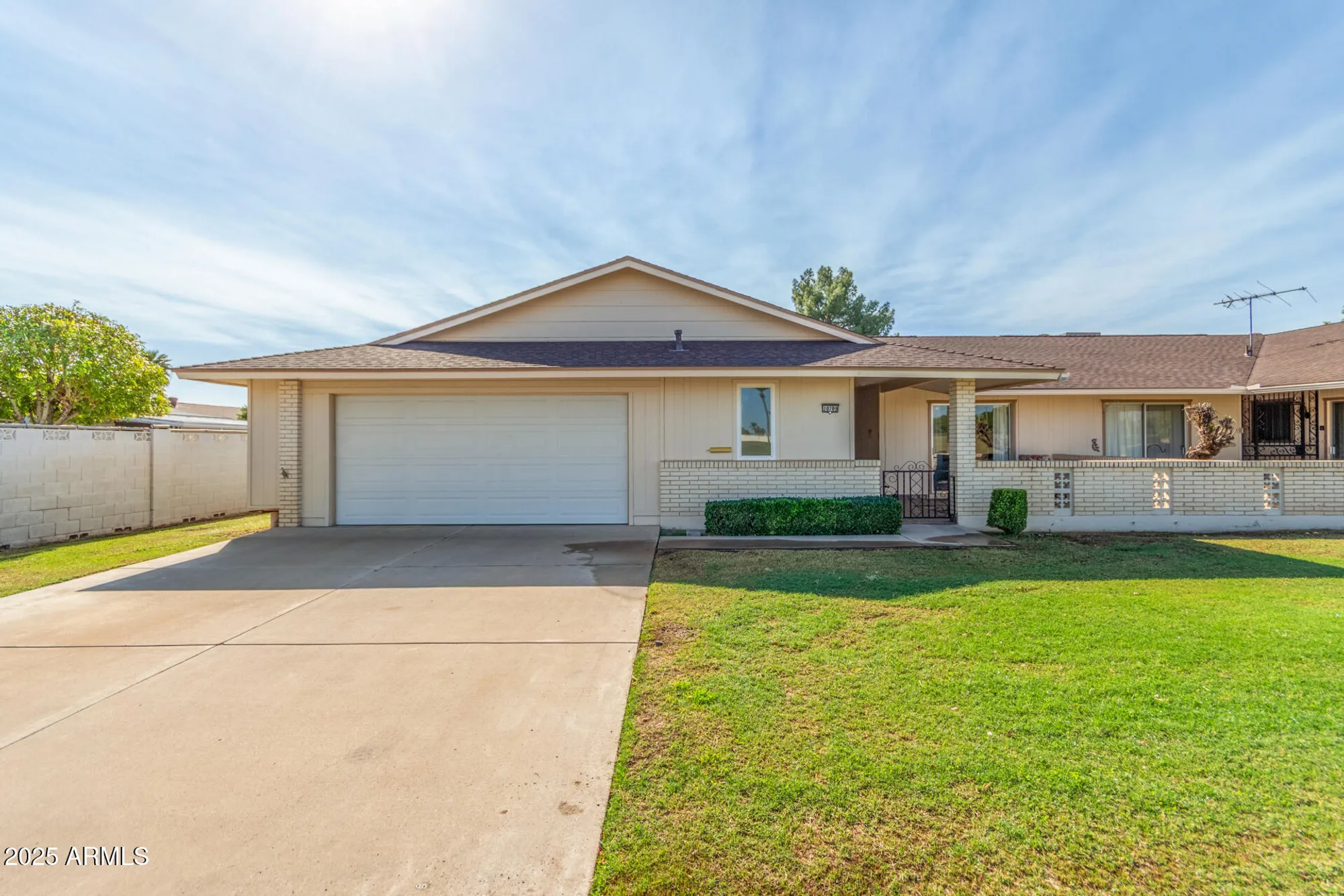 Property Slideshow image 1 of 29 | 10709 w clair dr, Sun City, AZ, 85351