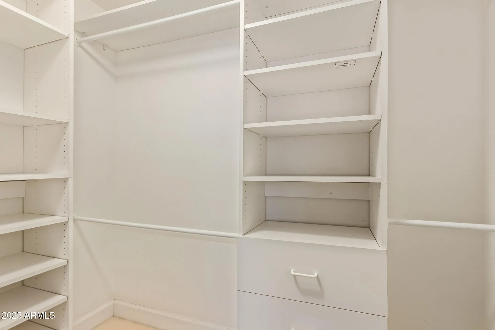 Property Slideshow image 19 of 28 | 8402 w rosemonte dr, Peoria, AZ, 85382