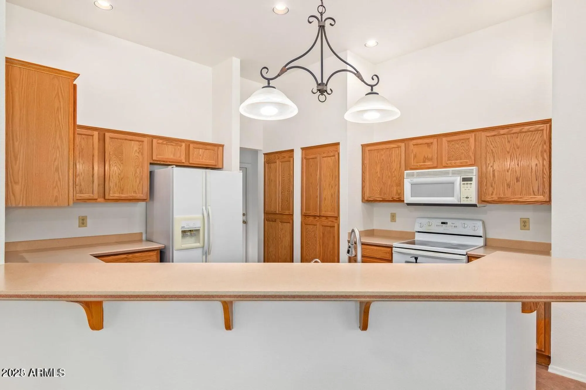 Property Slideshow image 19 of 36 | 9846 e cedar waxwing dr, Sun Lakes, AZ, 85248