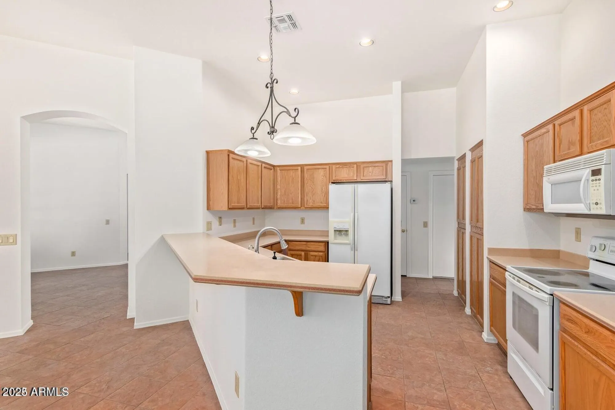 Property Slideshow image 20 of 36 | 9846 e cedar waxwing dr, Sun Lakes, AZ, 85248