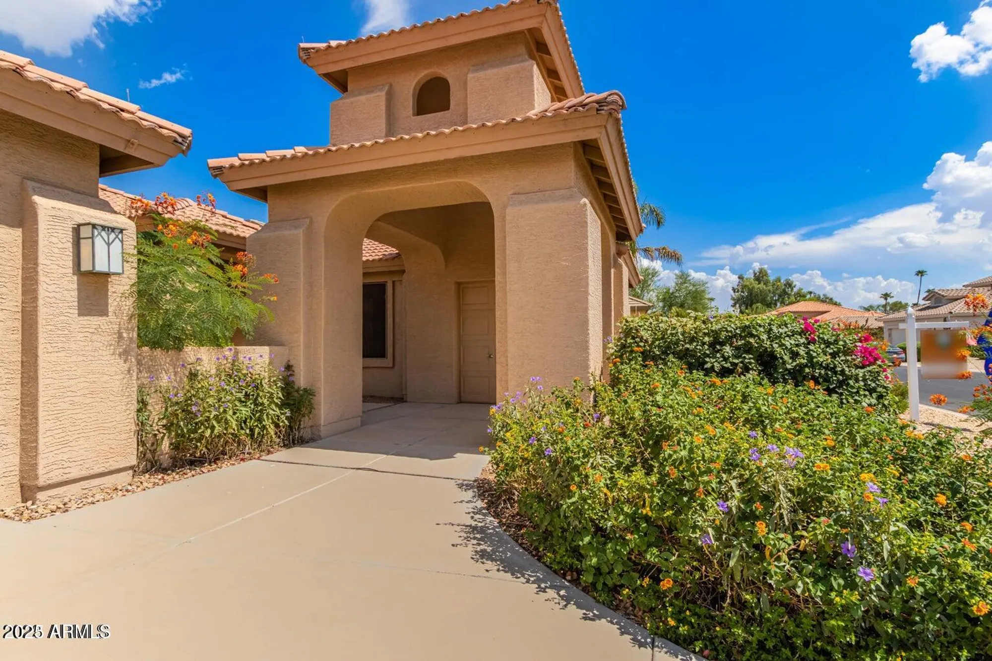 Property Slideshow image 2 of 36 | 9846 e cedar waxwing dr, Sun Lakes, AZ, 85248