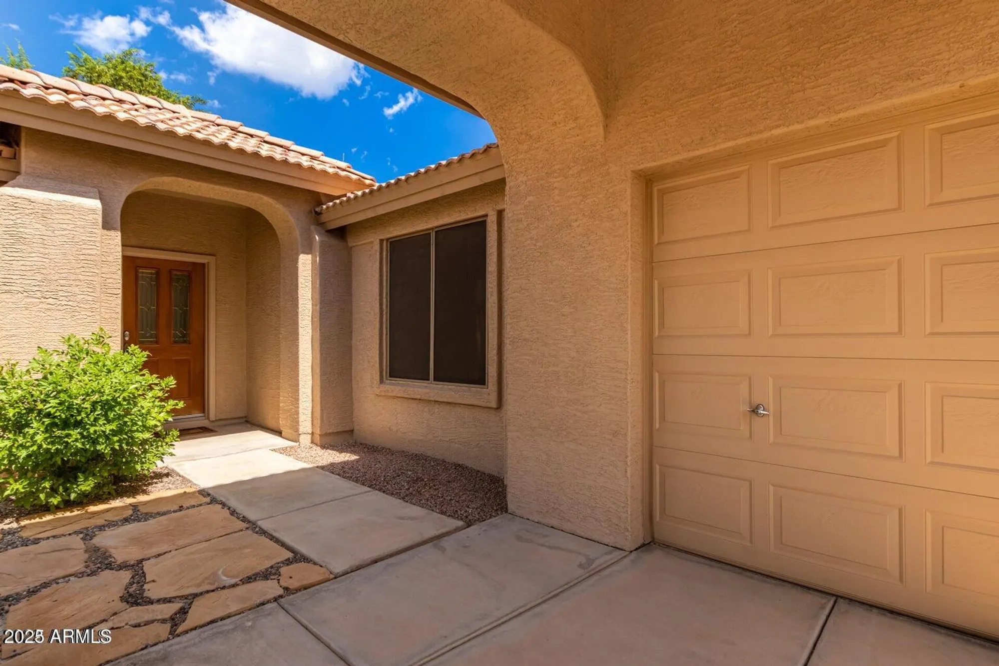 Property Slideshow image 3 of 36 | 9846 e cedar waxwing dr, Sun Lakes, AZ, 85248