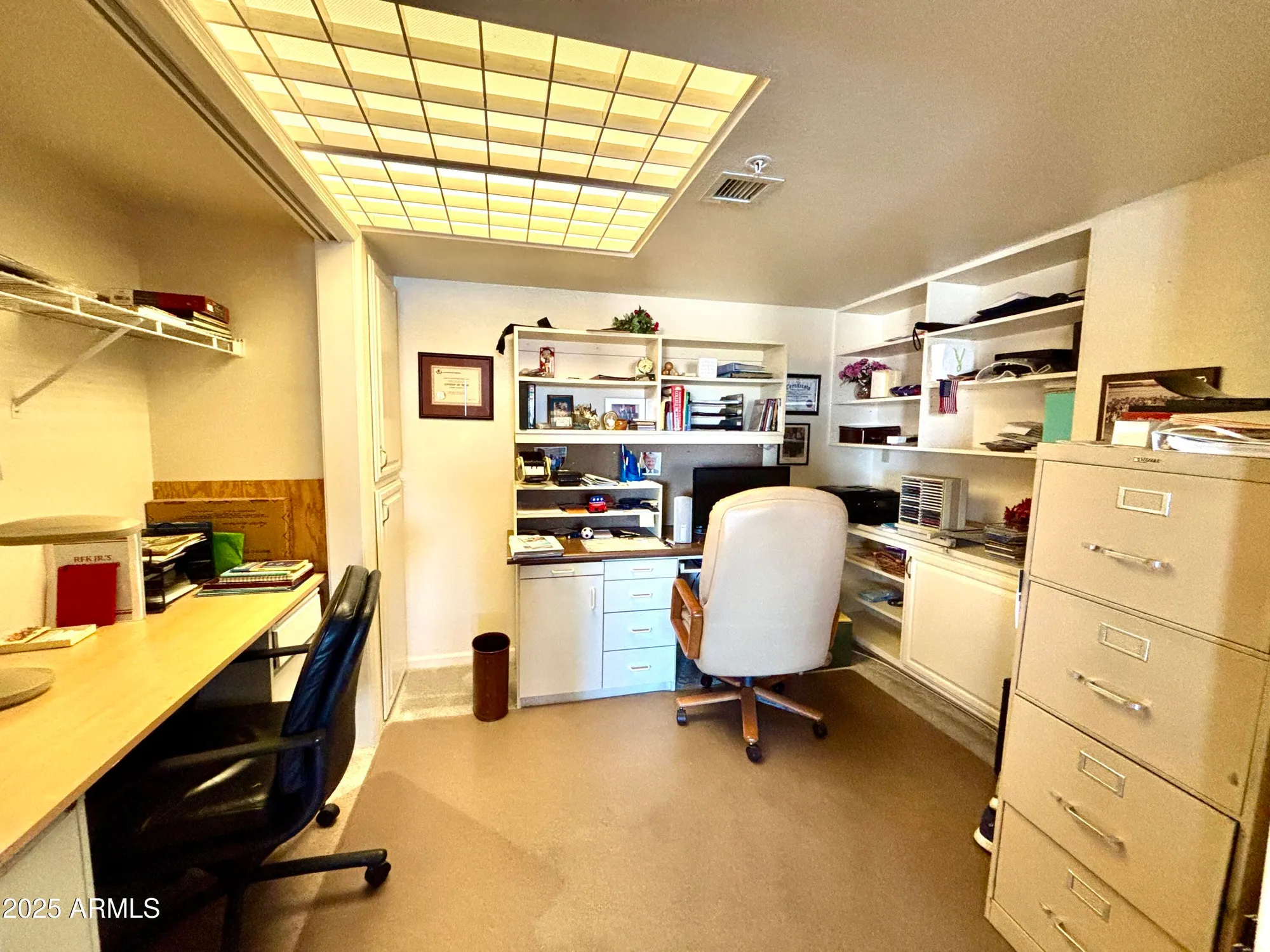 Property Slideshow image 13 of 31 | 10330 w thunderbird blvd b316, Sun City, AZ, 85351