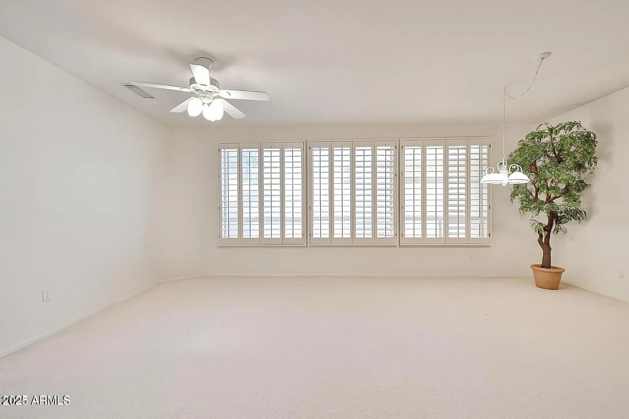 Property Slideshow image 4 of 28 | 23106 n 146th ln, Sun City West, AZ, 85375