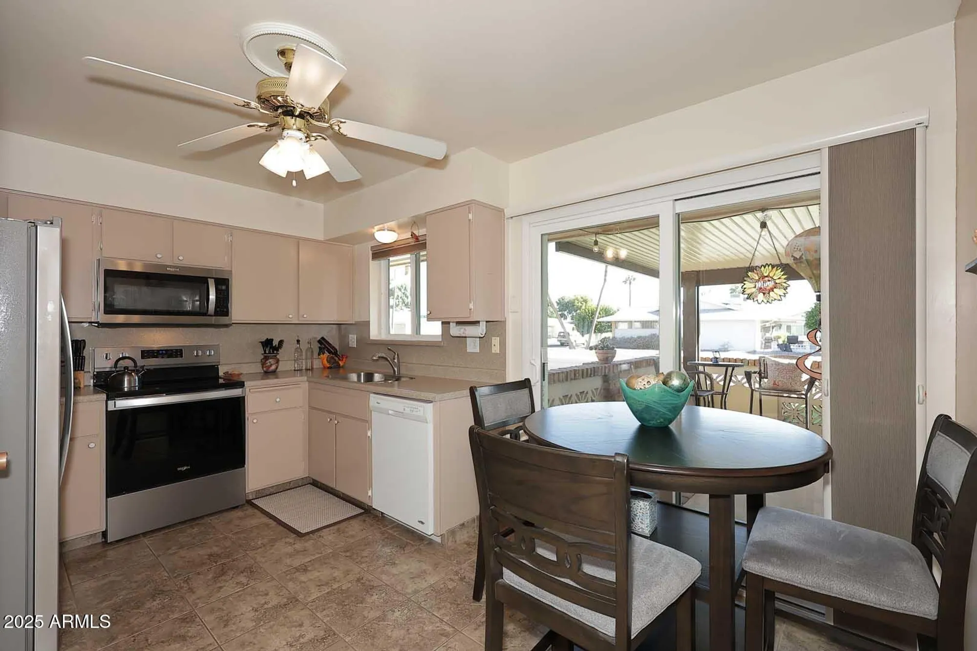 Property Slideshow image 12 of 47 | 10788 w cinnebar ave, Sun City, AZ, 85351