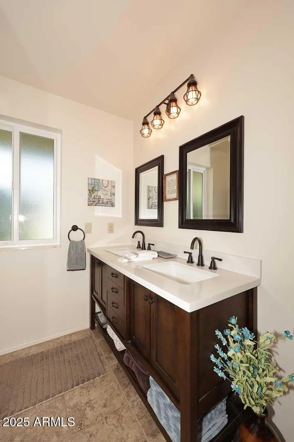 Property Slideshow image 16 of 47 | 10788 w cinnebar ave, Sun City, AZ, 85351