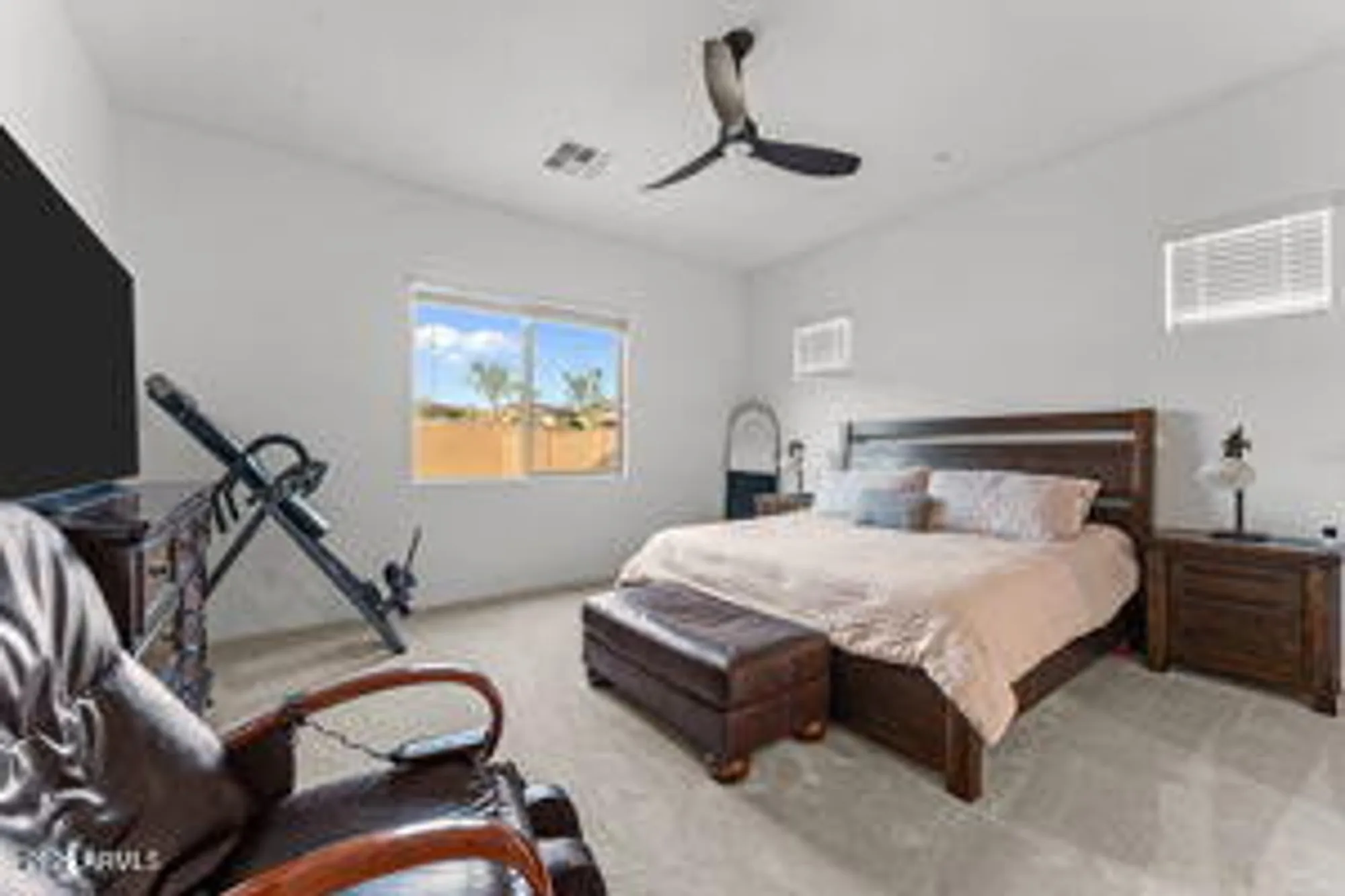 Property Slideshow image 18 of 43 | 13410 w claret cup rd, Peoria, AZ, 85383