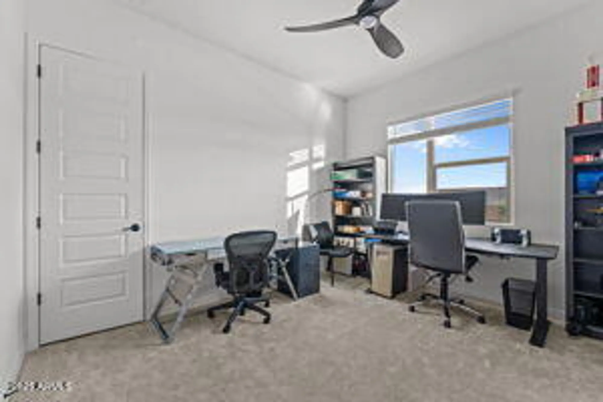 Property Slideshow image 23 of 43 | 13410 w claret cup rd, Peoria, AZ, 85383