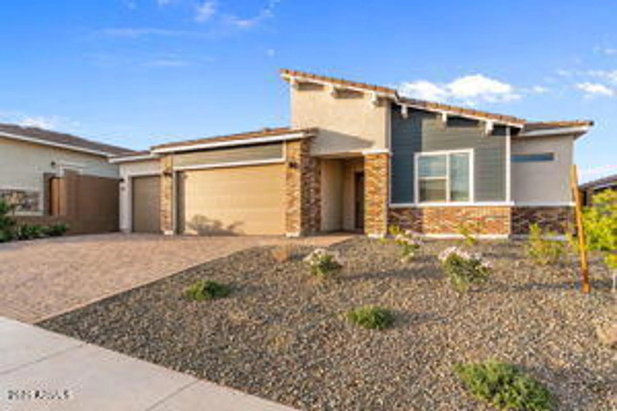 Property Slideshow image 2 of 43 | 13410 w claret cup rd, Peoria, AZ, 85383