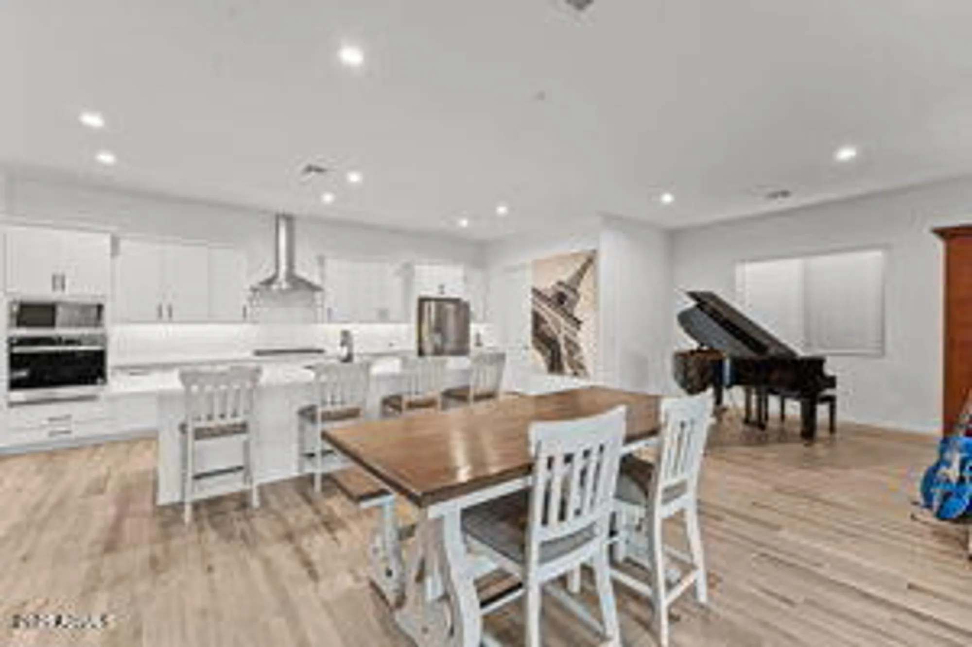 Property Slideshow image 7 of 43 | 13410 w claret cup rd, Peoria, AZ, 85383