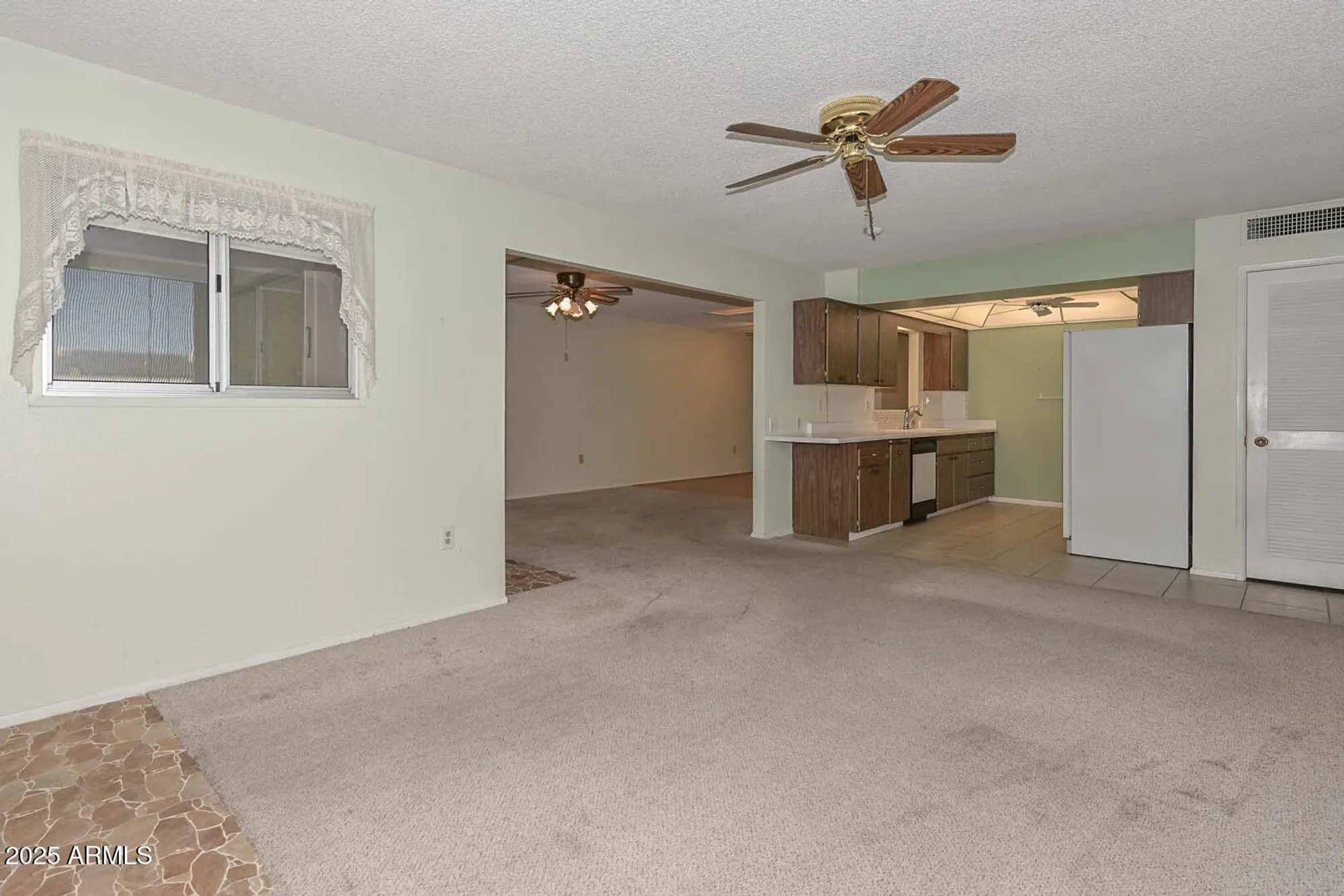 Property Slideshow image 17 of 57 | 9414 w newport dr # 25, Sun City, AZ, 85351
