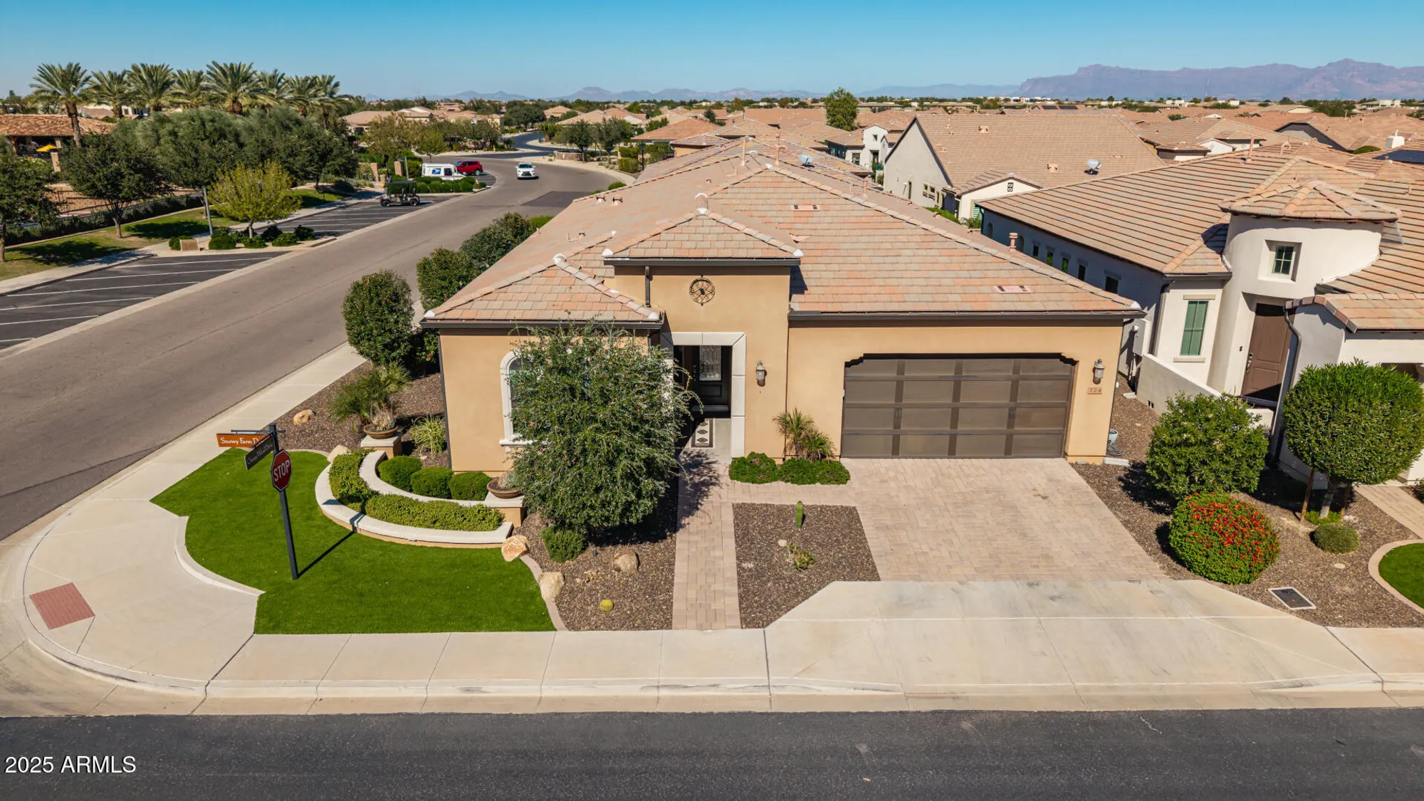 Property Slideshow image 36 of 48 | 724 e snowy farm dr, Queen Creek, AZ, 85140
