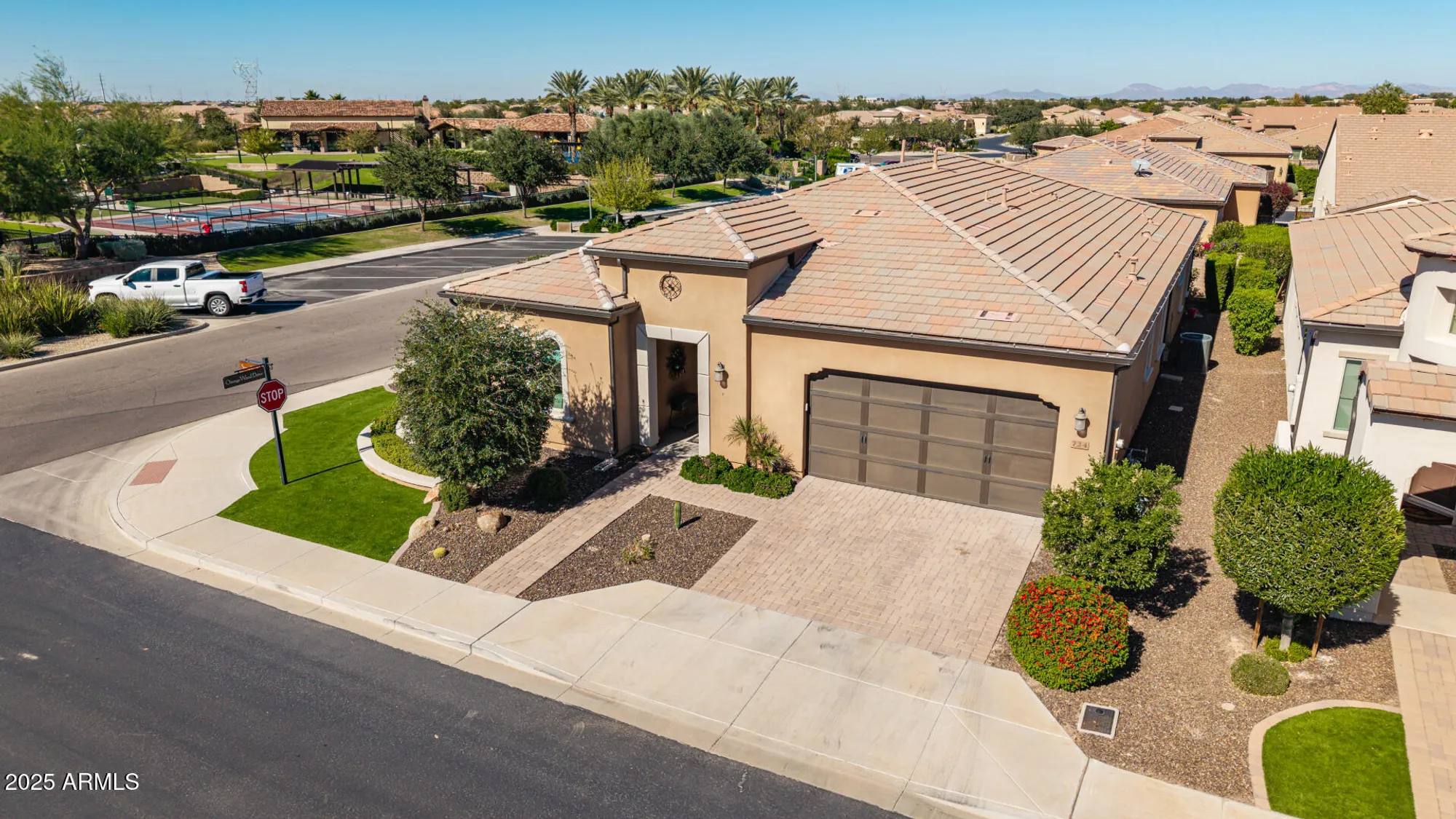 Property Slideshow image 37 of 48 | 724 e snowy farm dr, Queen Creek, AZ, 85140