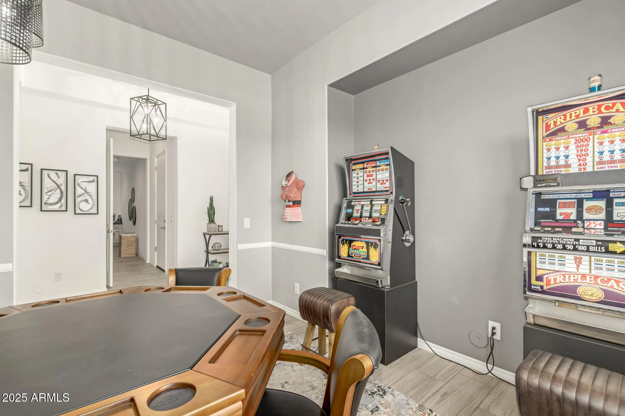 Property Slideshow image 9 of 48 | 724 e snowy farm dr, Queen Creek, AZ, 85140