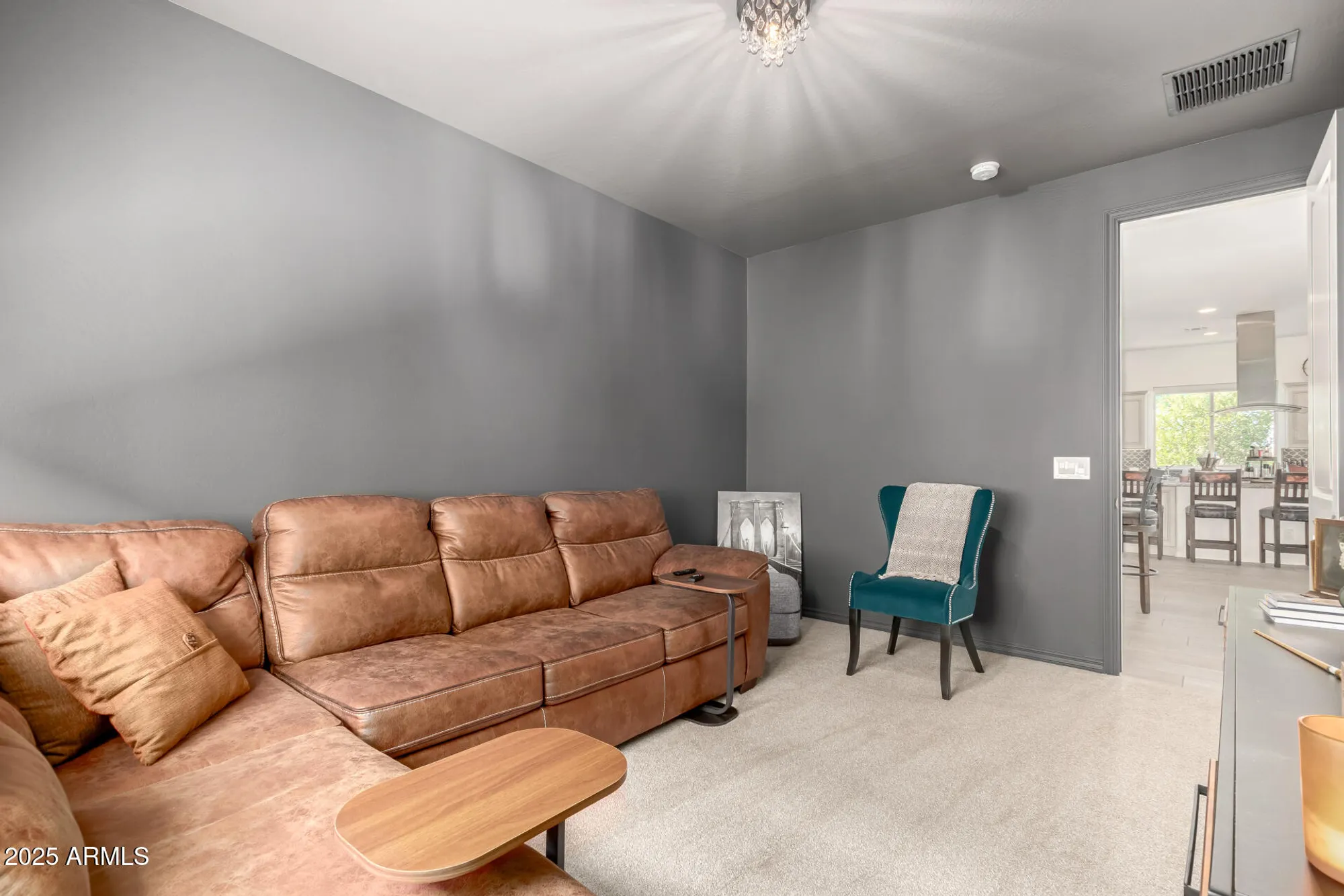 Property Slideshow image 11 of 48 | 724 e snowy farm dr, Queen Creek, AZ, 85140