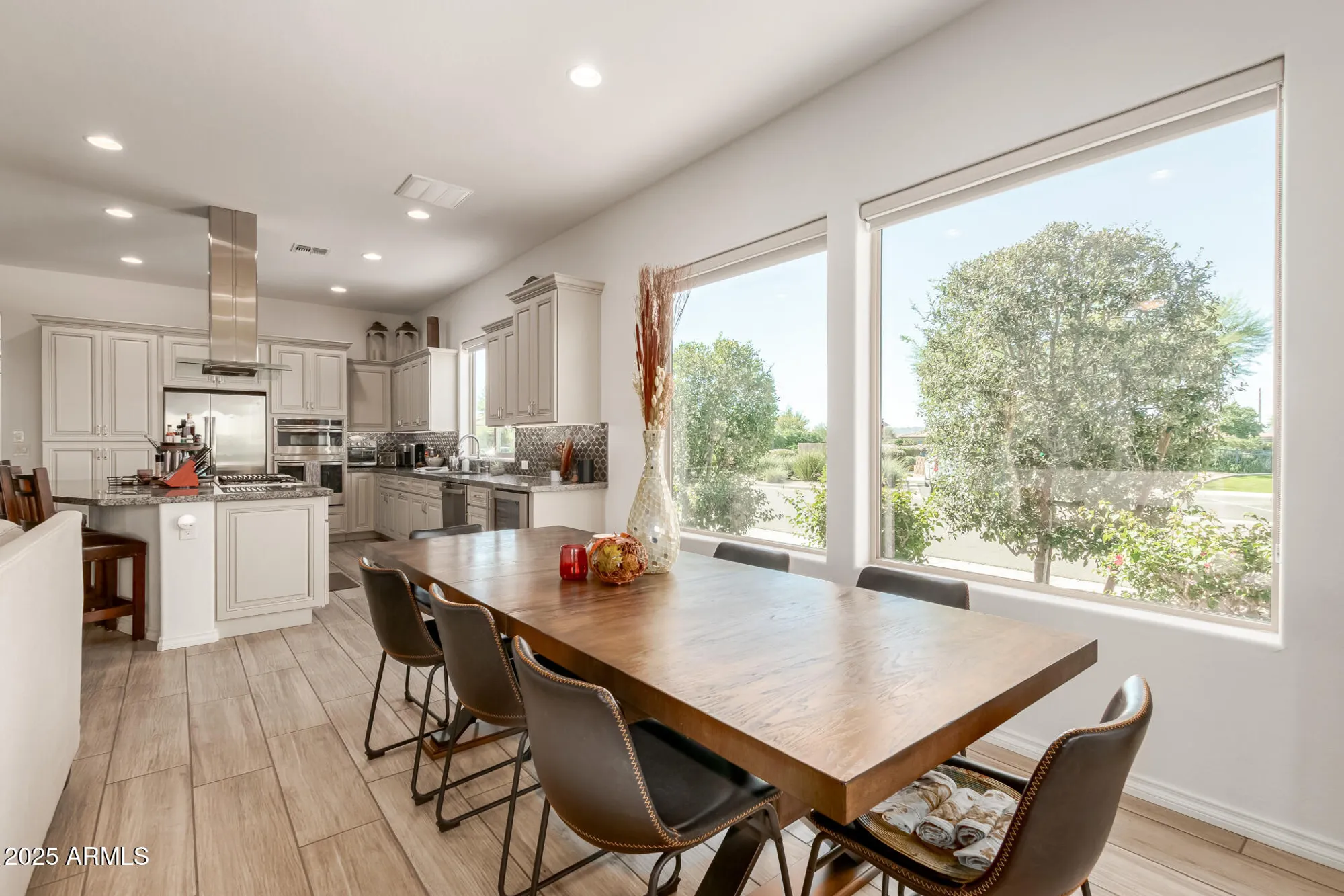 Property Slideshow image 16 of 48 | 724 e snowy farm dr, Queen Creek, AZ, 85140