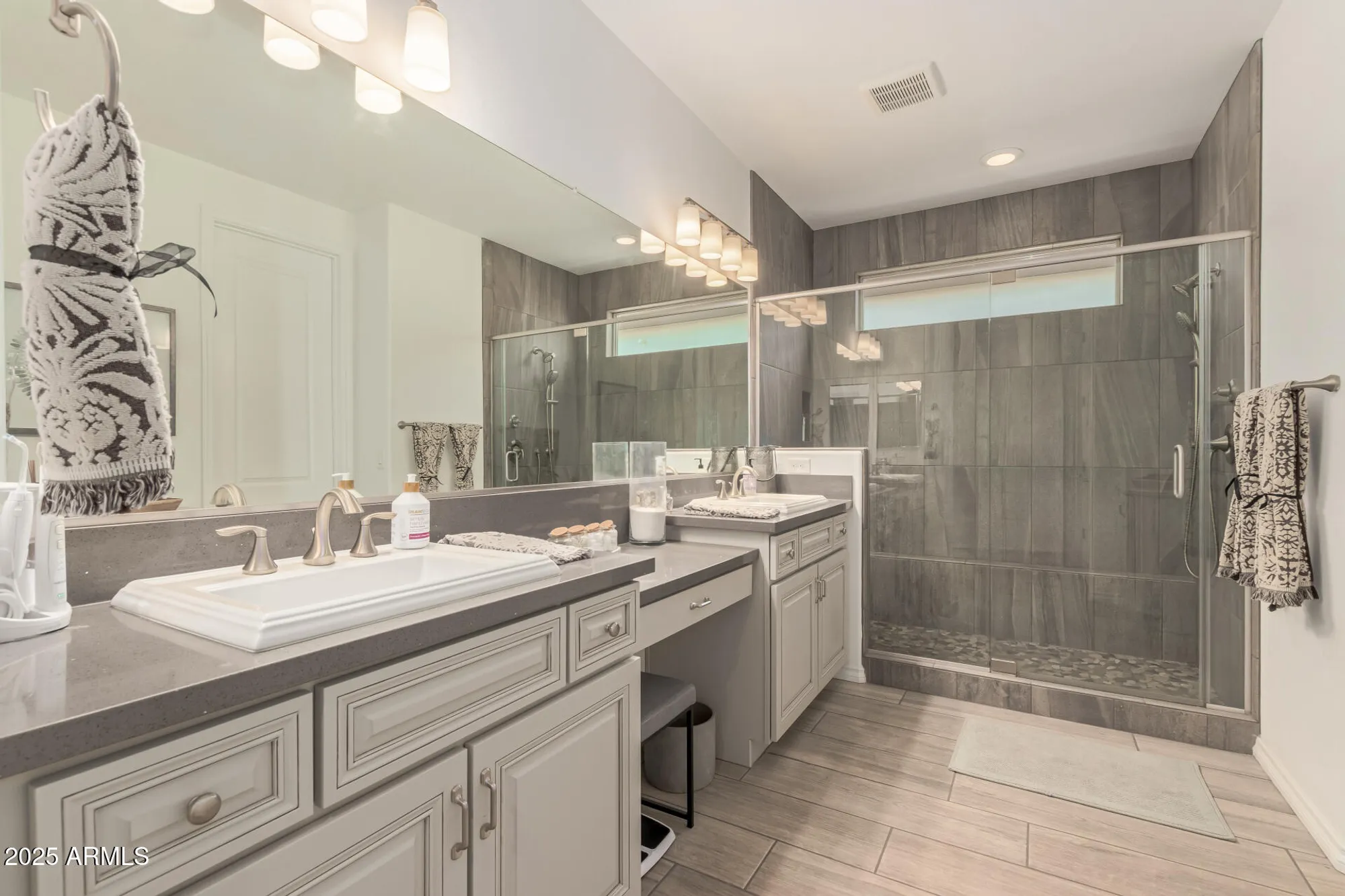 Property Slideshow image 24 of 48 | 724 e snowy farm dr, Queen Creek, AZ, 85140