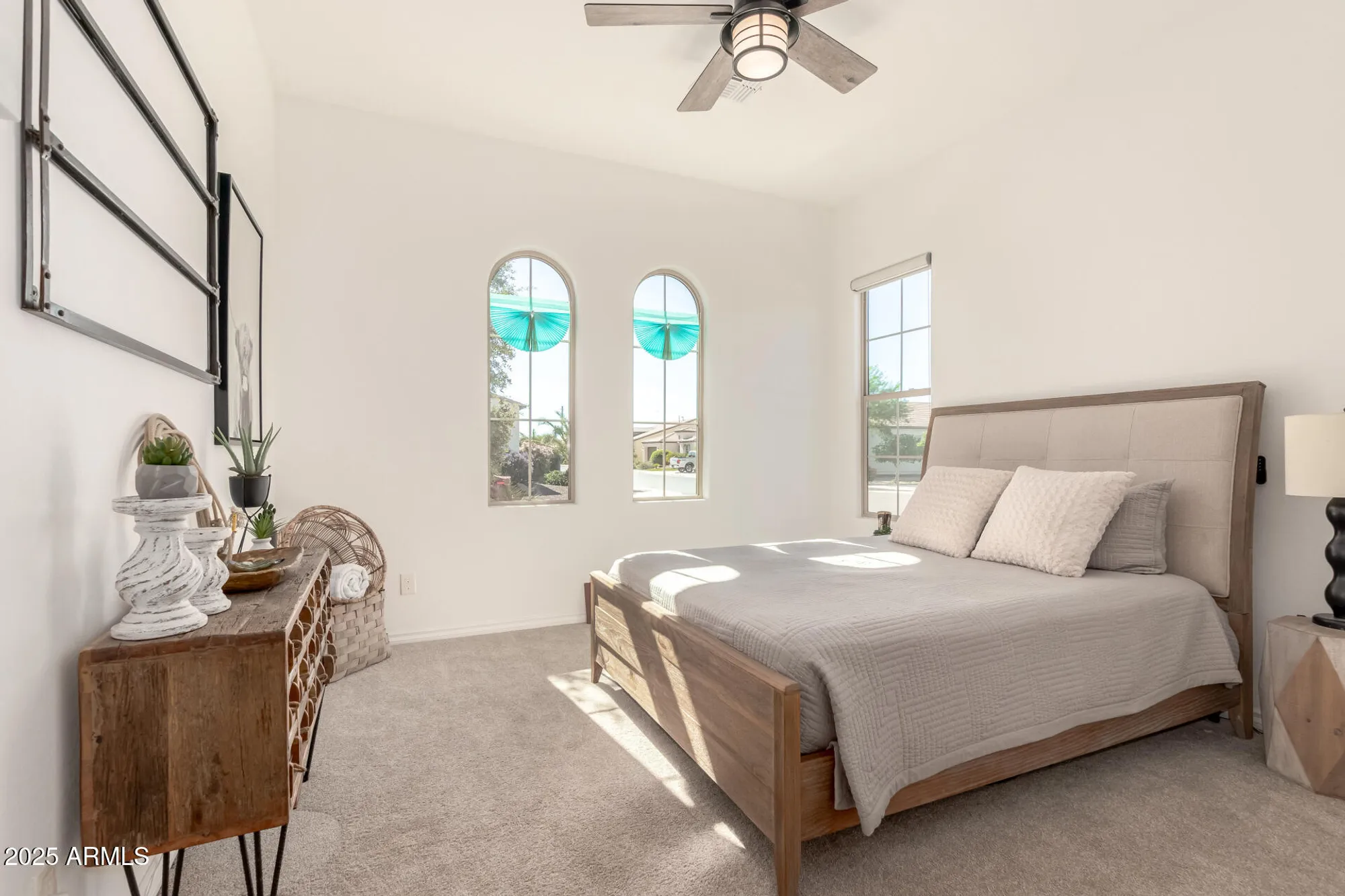 Property Slideshow image 27 of 48 | 724 e snowy farm dr, Queen Creek, AZ, 85140